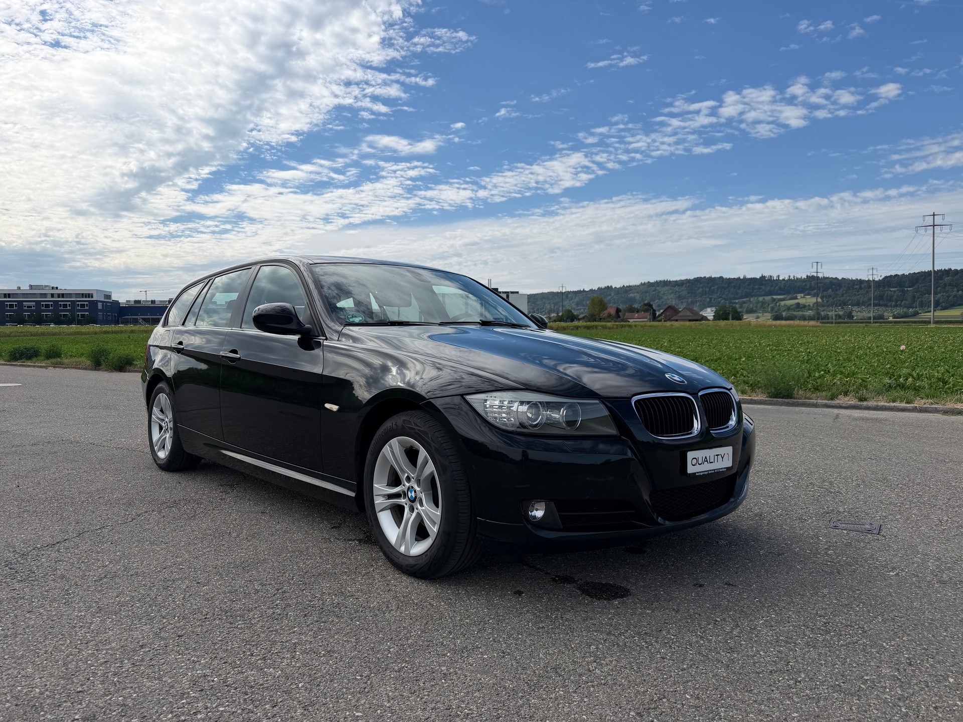 BMW 318-image-2