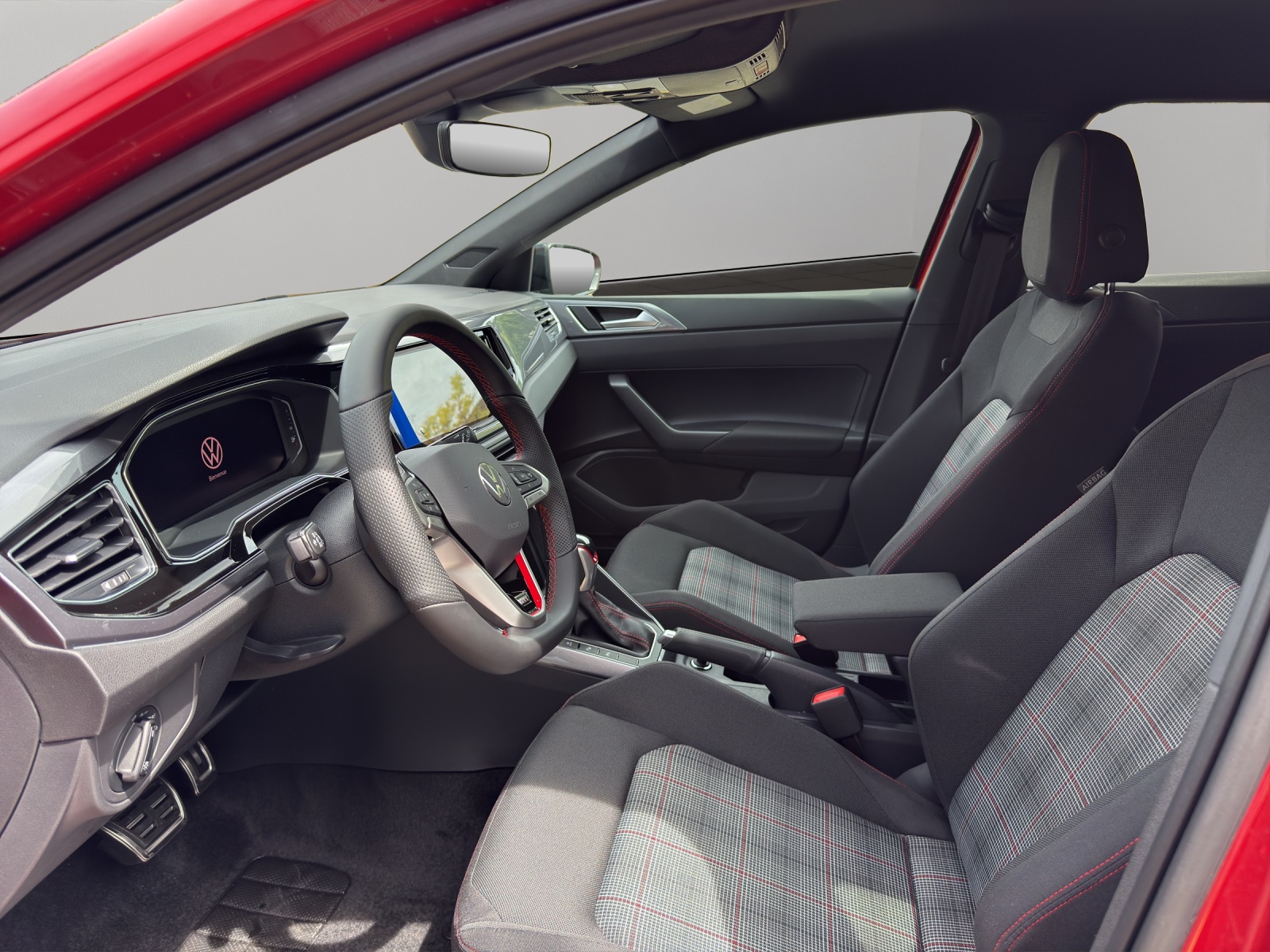 VW Polo 2.0 TSI GTI DSG-image-8