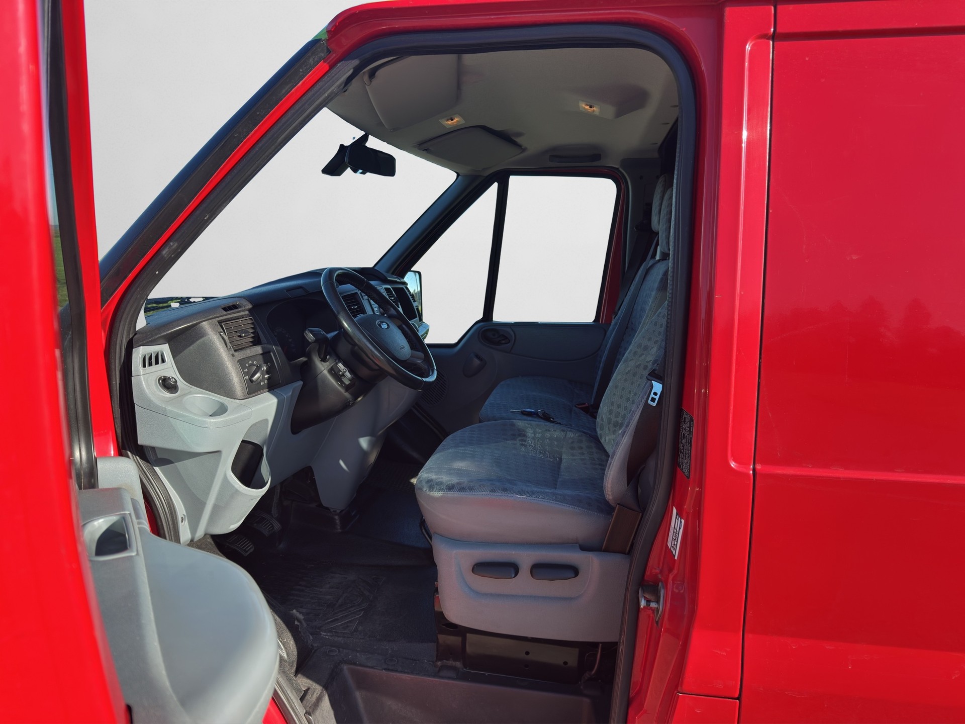 FORD Transit 2.2 TDCi 280 S-image-8