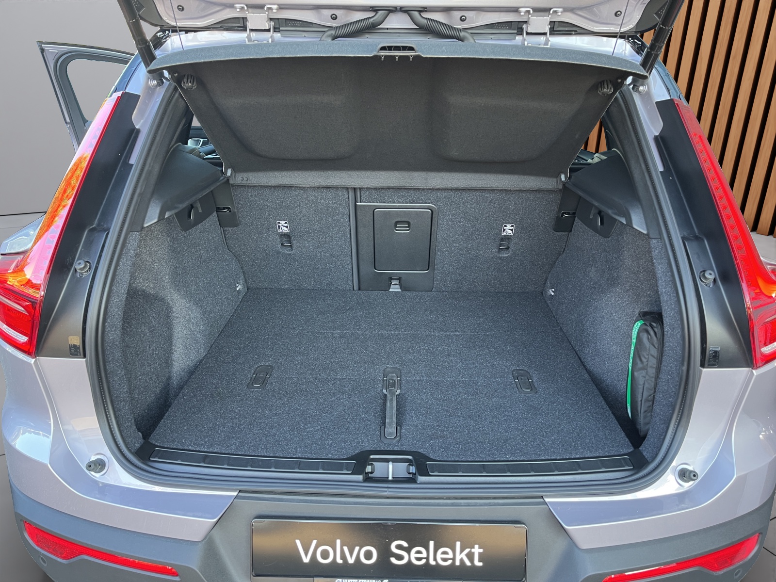 VOLVO EX40 Twin Performance Ultra AWD-image-21