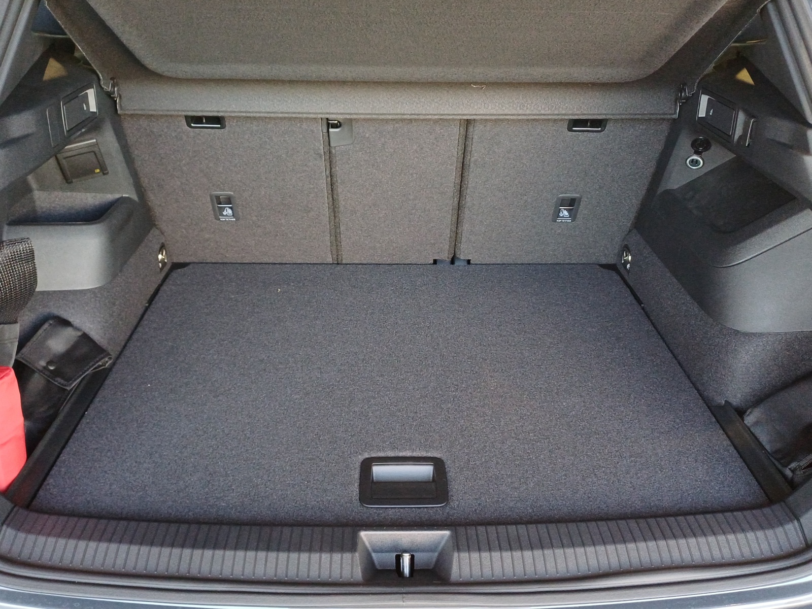 VW Tiguan 2.0 TDI SCR R-Line 4Motion DSG-image-12