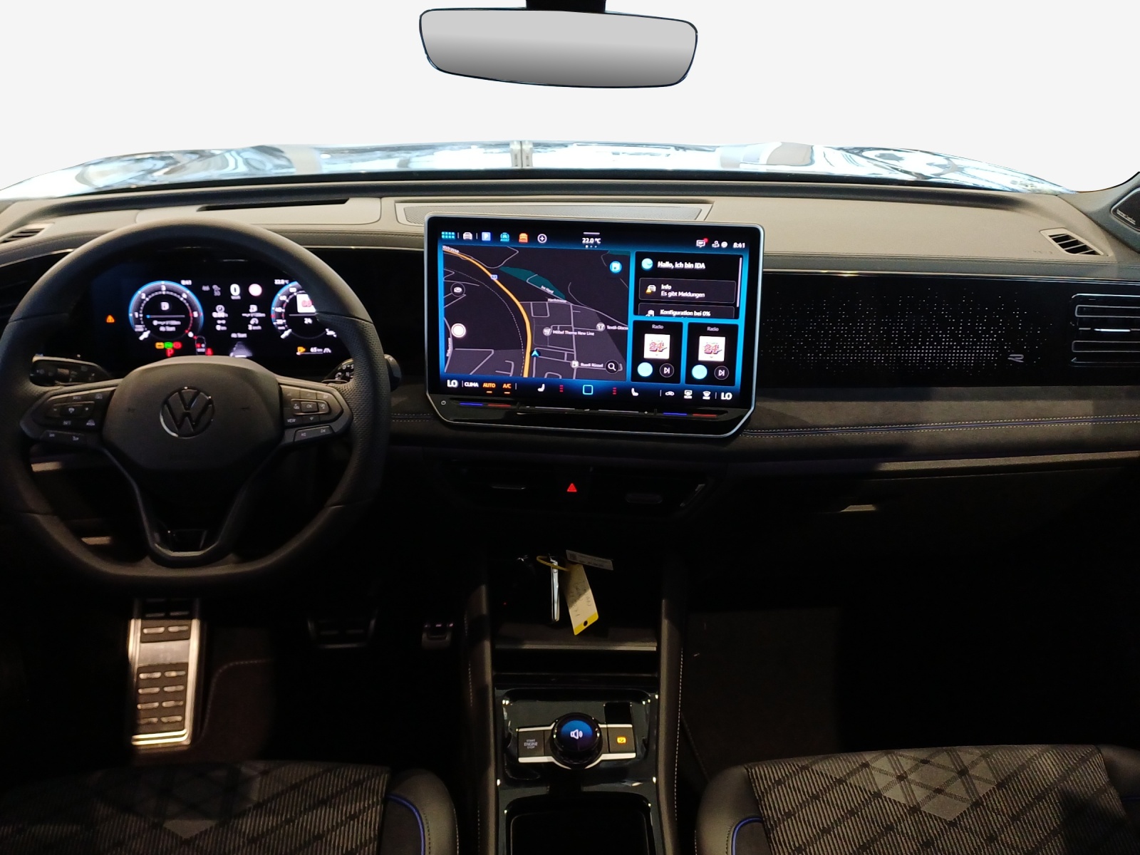 VW Tiguan 2.0 TDI SCR R-Line 4Motion DSG-image-8