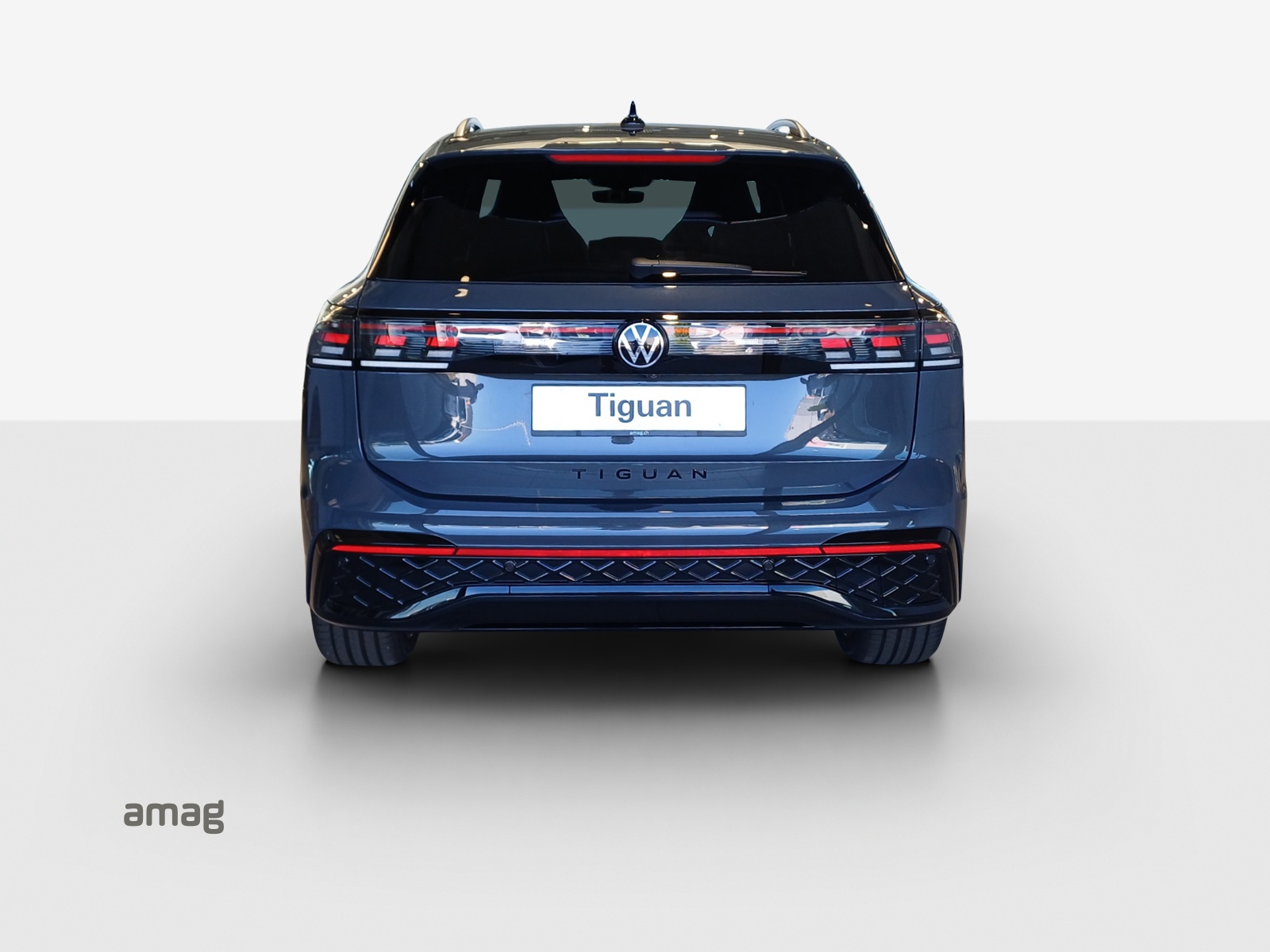 VW Tiguan 2.0 TDI SCR R-Line 4Motion DSG-image-3