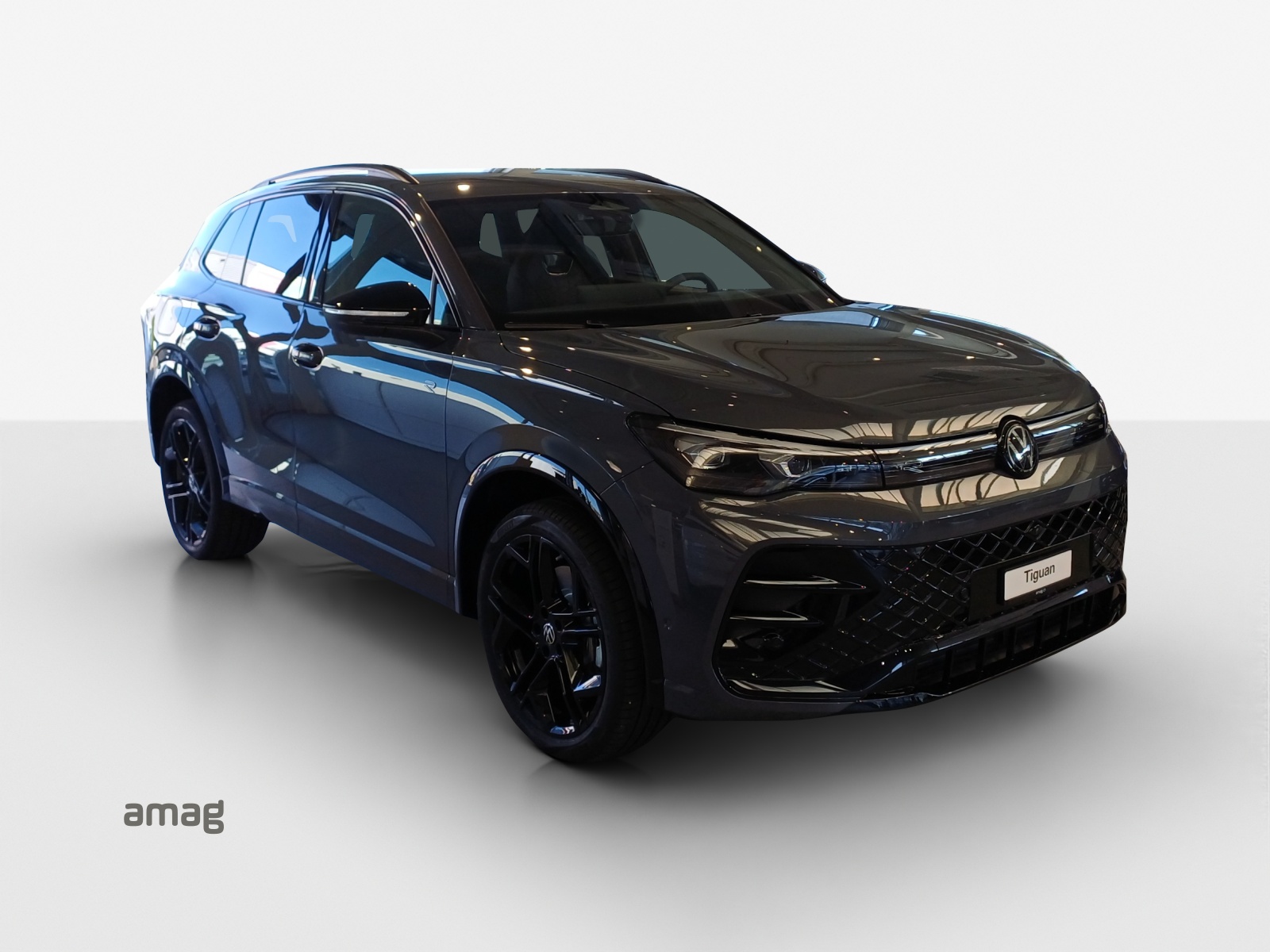 VW Tiguan 2.0 TDI SCR R-Line 4Motion DSG-image-5