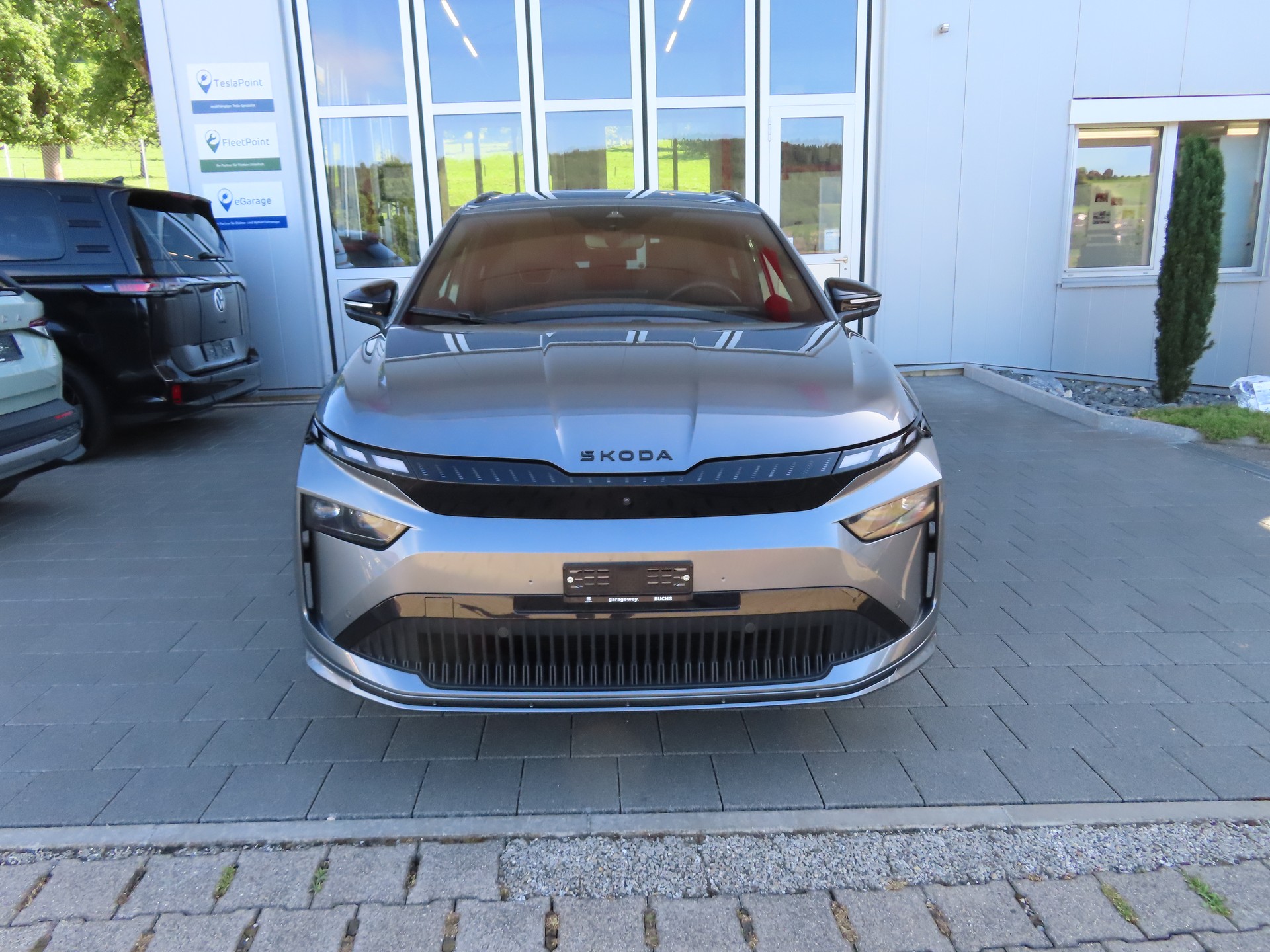 SKODA Enyaq 85x Sportline 4x4-image-1
