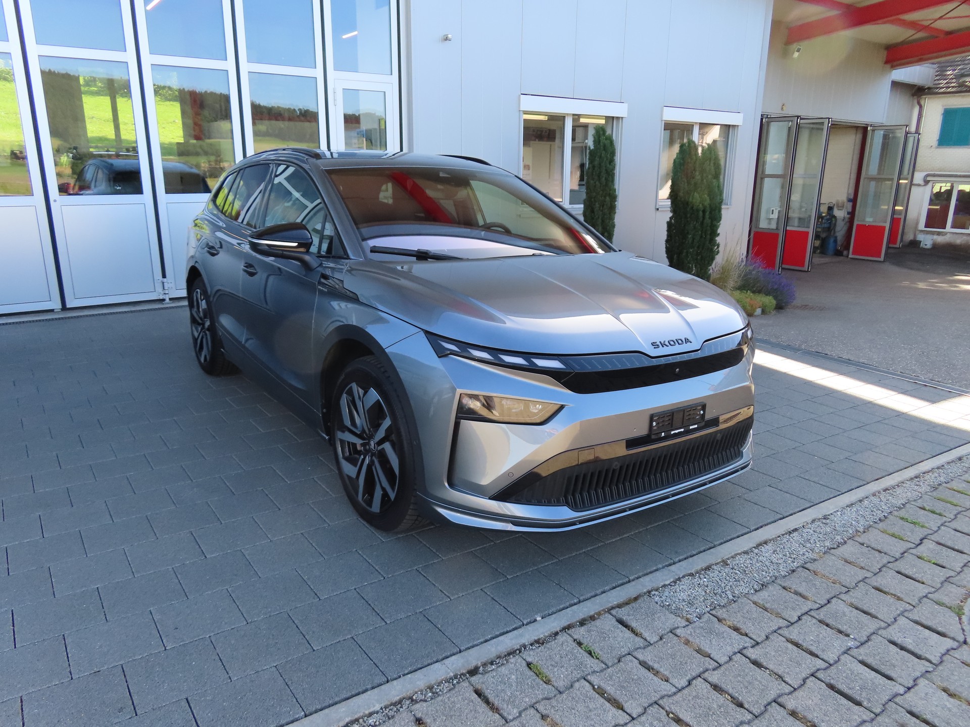 SKODA Enyaq 85x Sportline 4x4-image-4