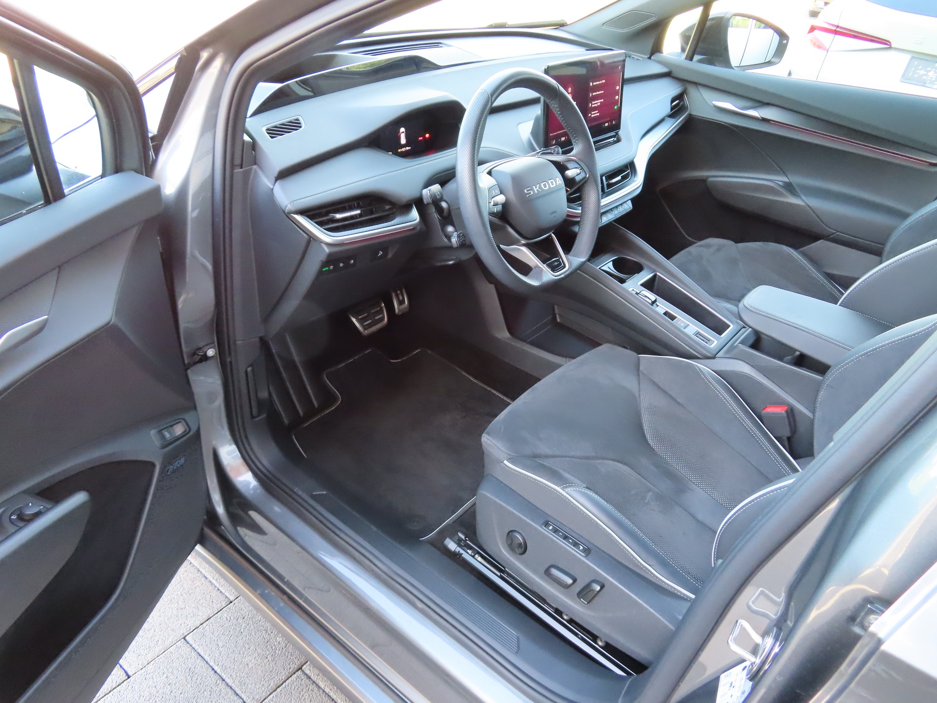 SKODA Enyaq 85x Sportline 4x4-image-5