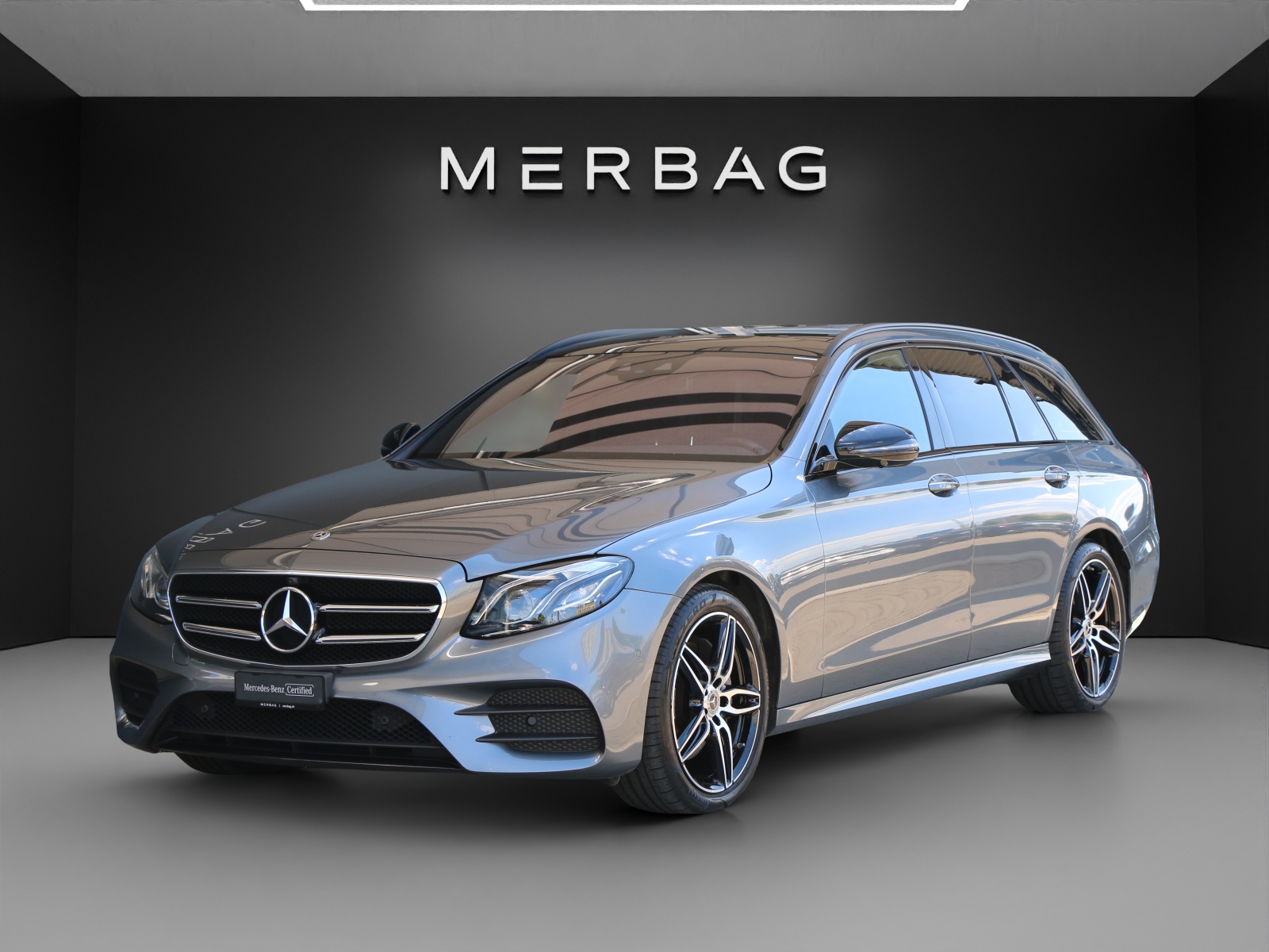 MERCEDES-BENZ E 220 d 4Matic Swiss Star AMG Line-image-0