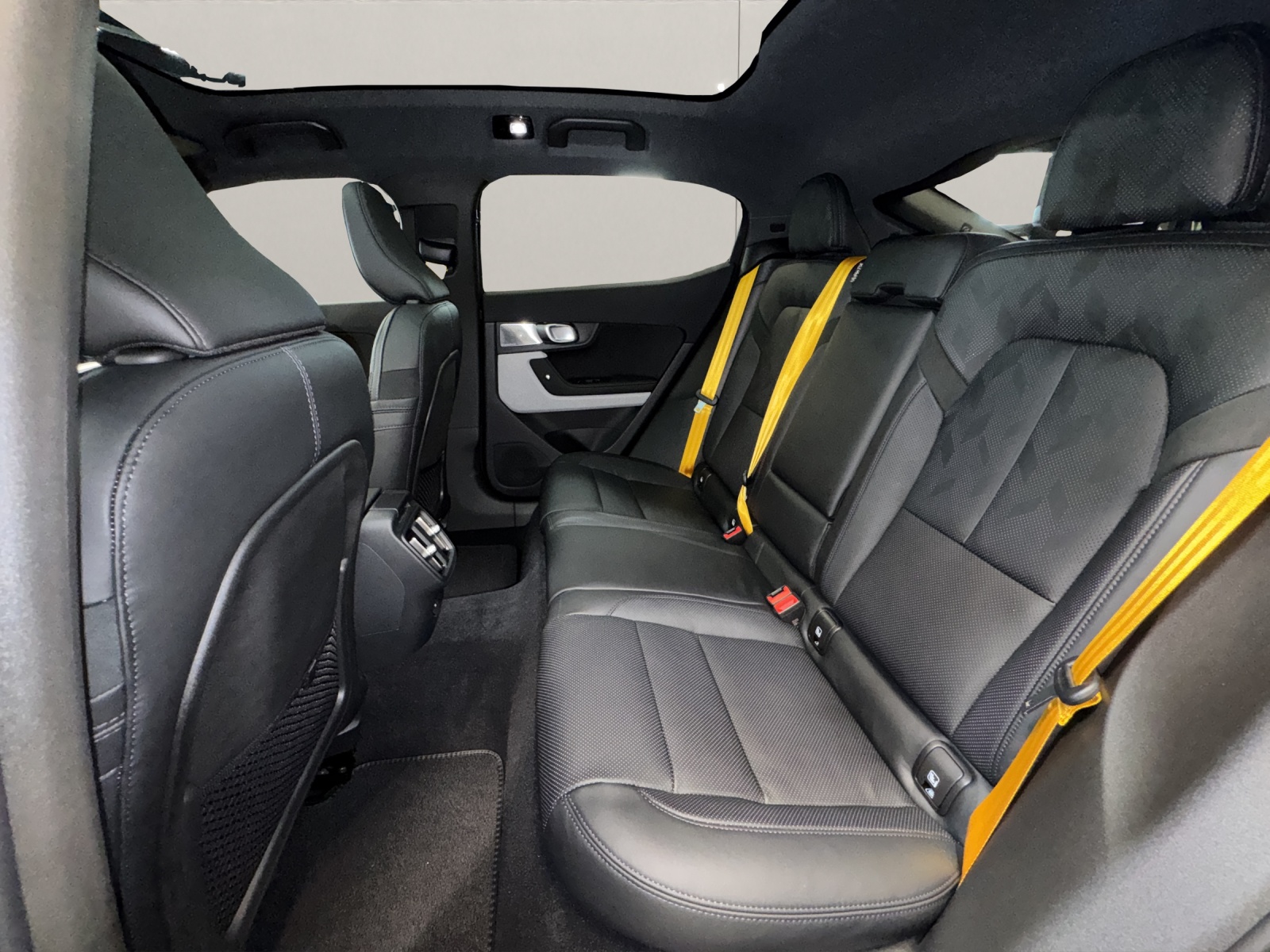 POLESTAR 2 Long Range Dual Motor Performance Prime-image-13