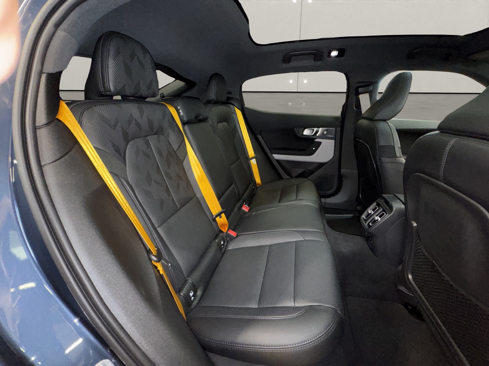 POLESTAR 2 Long Range Dual Motor Performance Prime-image-12
