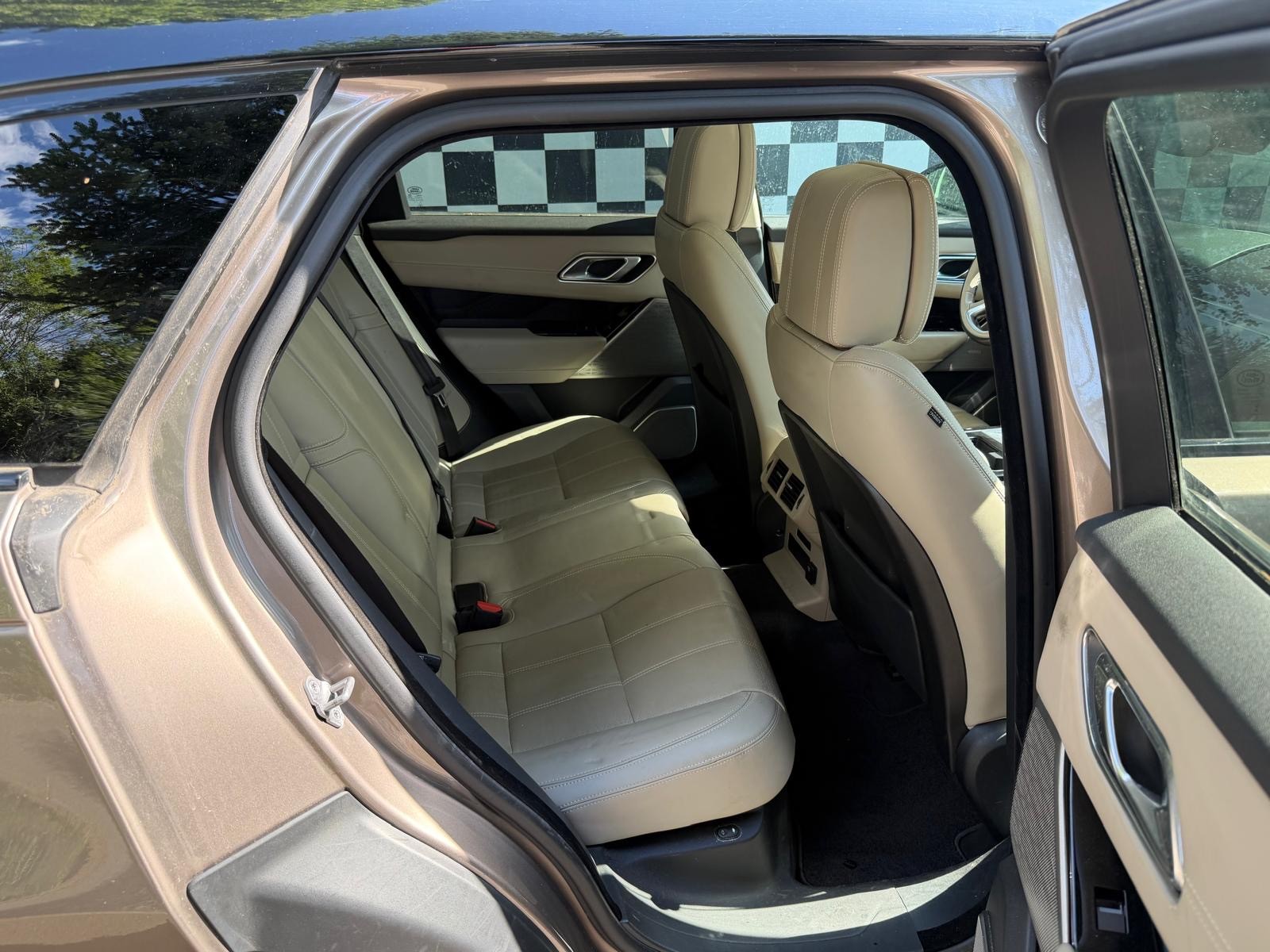 LAND ROVER Range Rover Velar D 240 Automatic-image-10