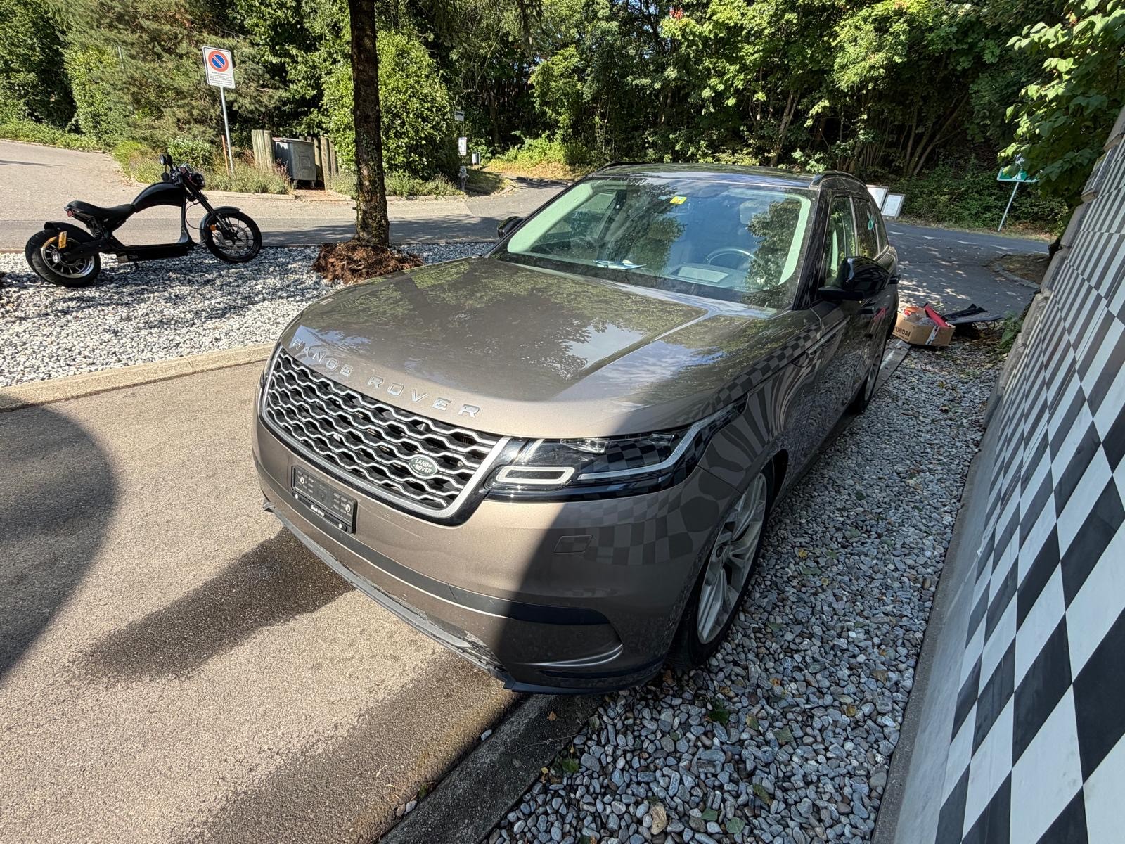 LAND ROVER Range Rover Velar D 240 Automatic