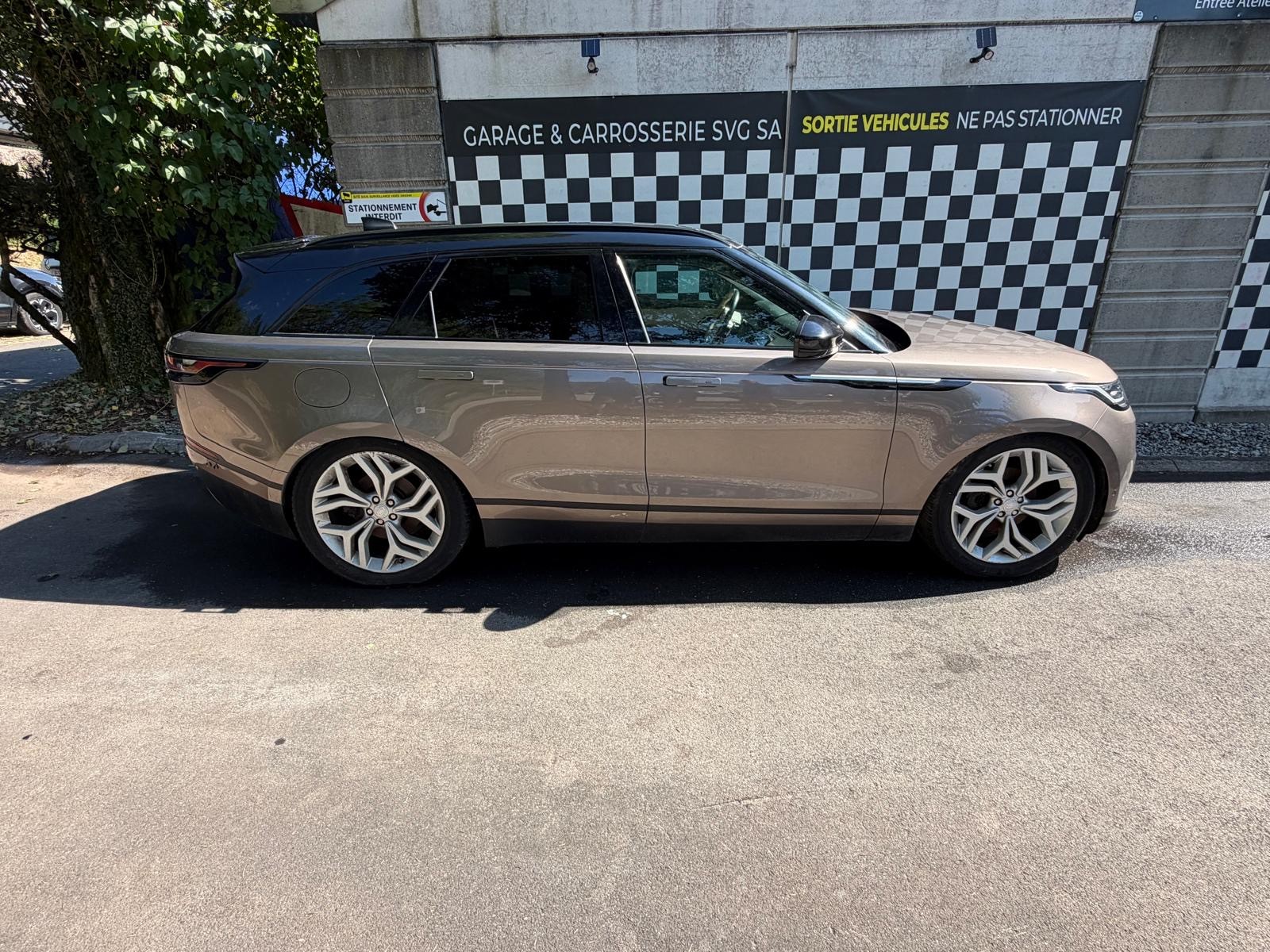 LAND ROVER Range Rover Velar D 240 Automatic-image-6