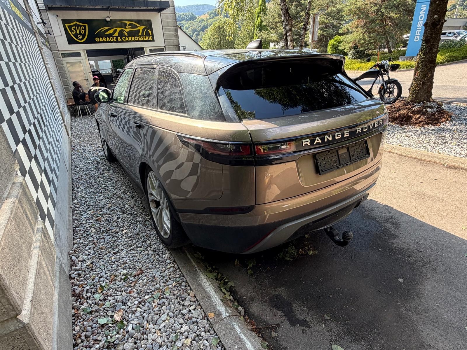 LAND ROVER Range Rover Velar D 240 Automatic-image-5