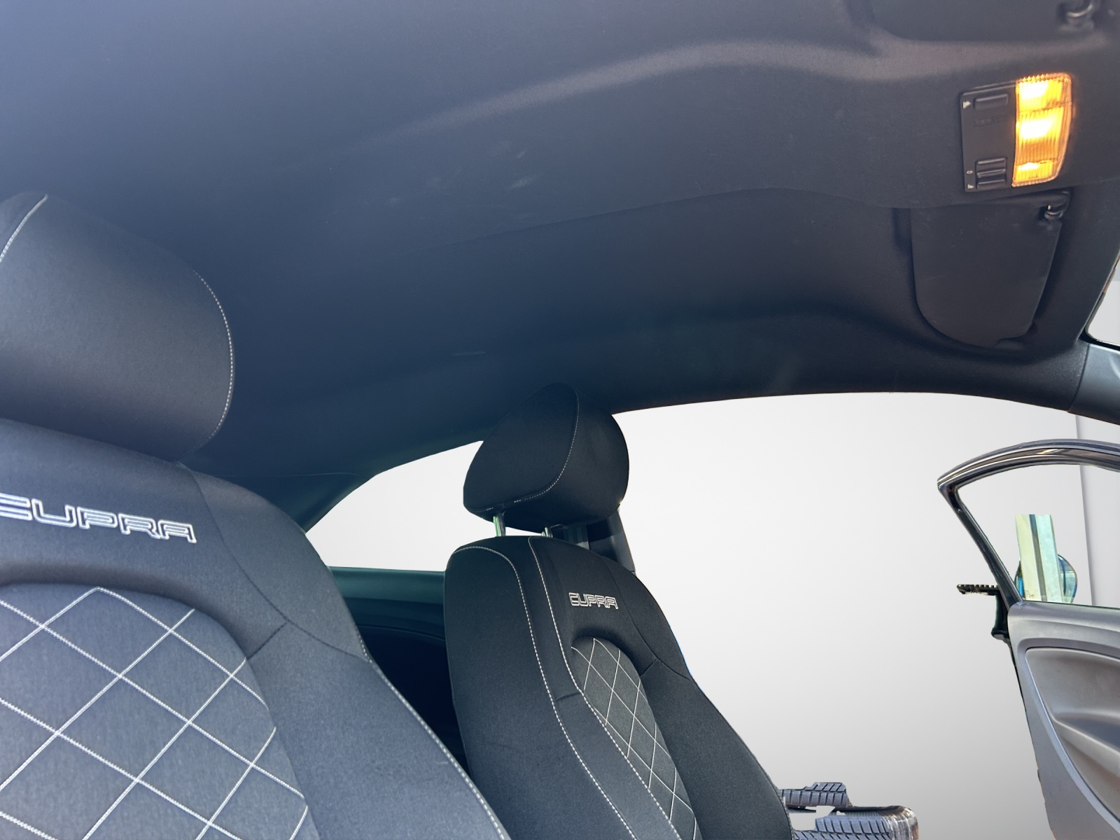 SEAT Ibiza SC 1.4 TSI Cupra R-Evolution DSG-image-15
