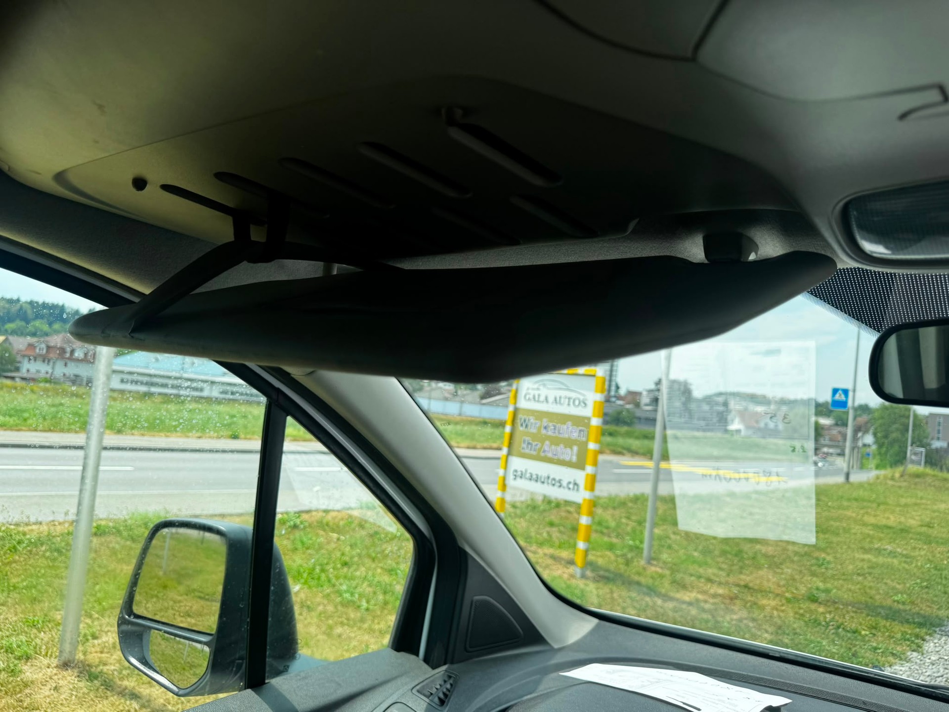 FORD Transit Connect Van T220 1.6 TDCi Ambiente-image-13