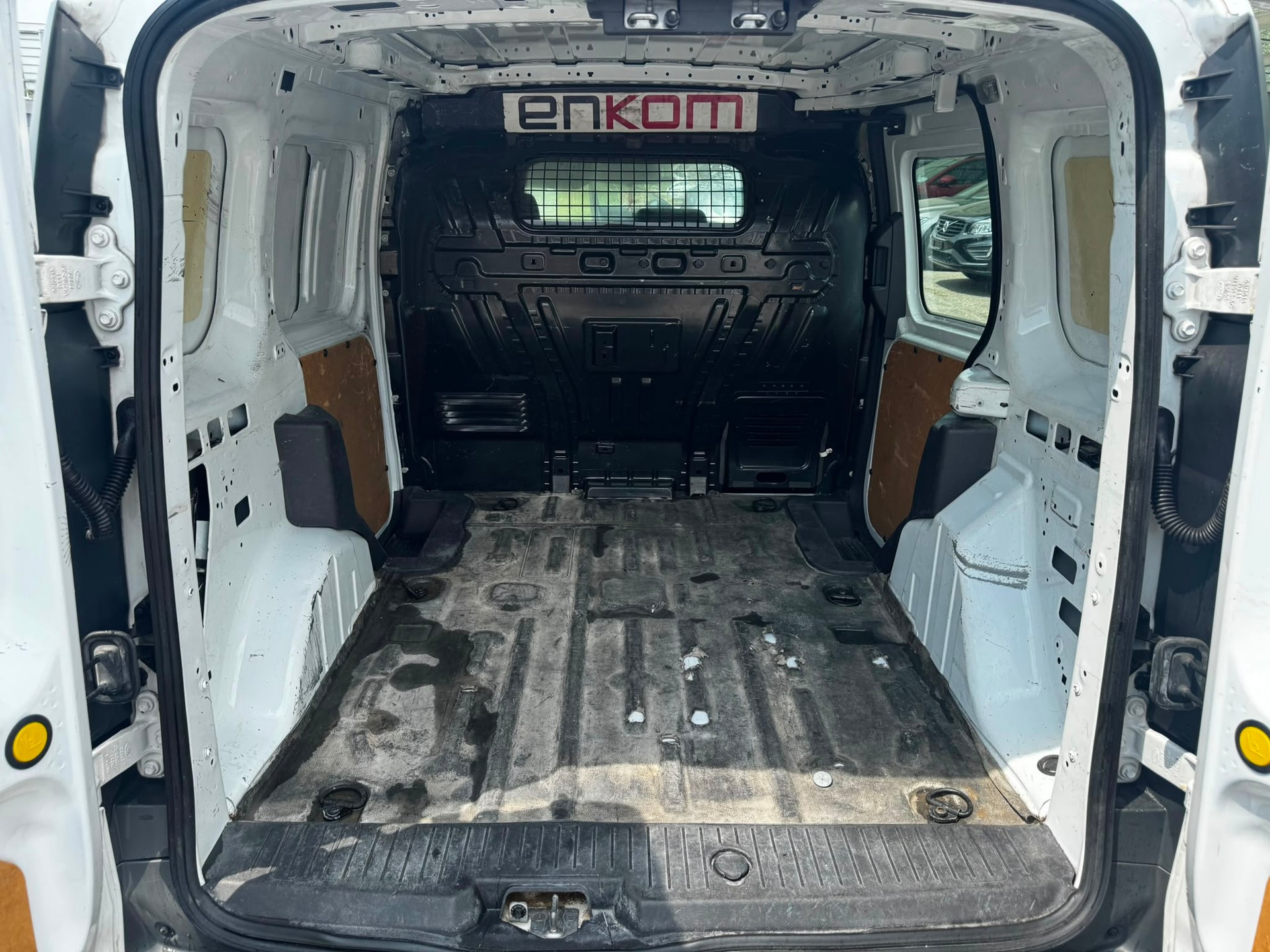 FORD Transit Connect Van T220 1.6 TDCi Ambiente-image-12
