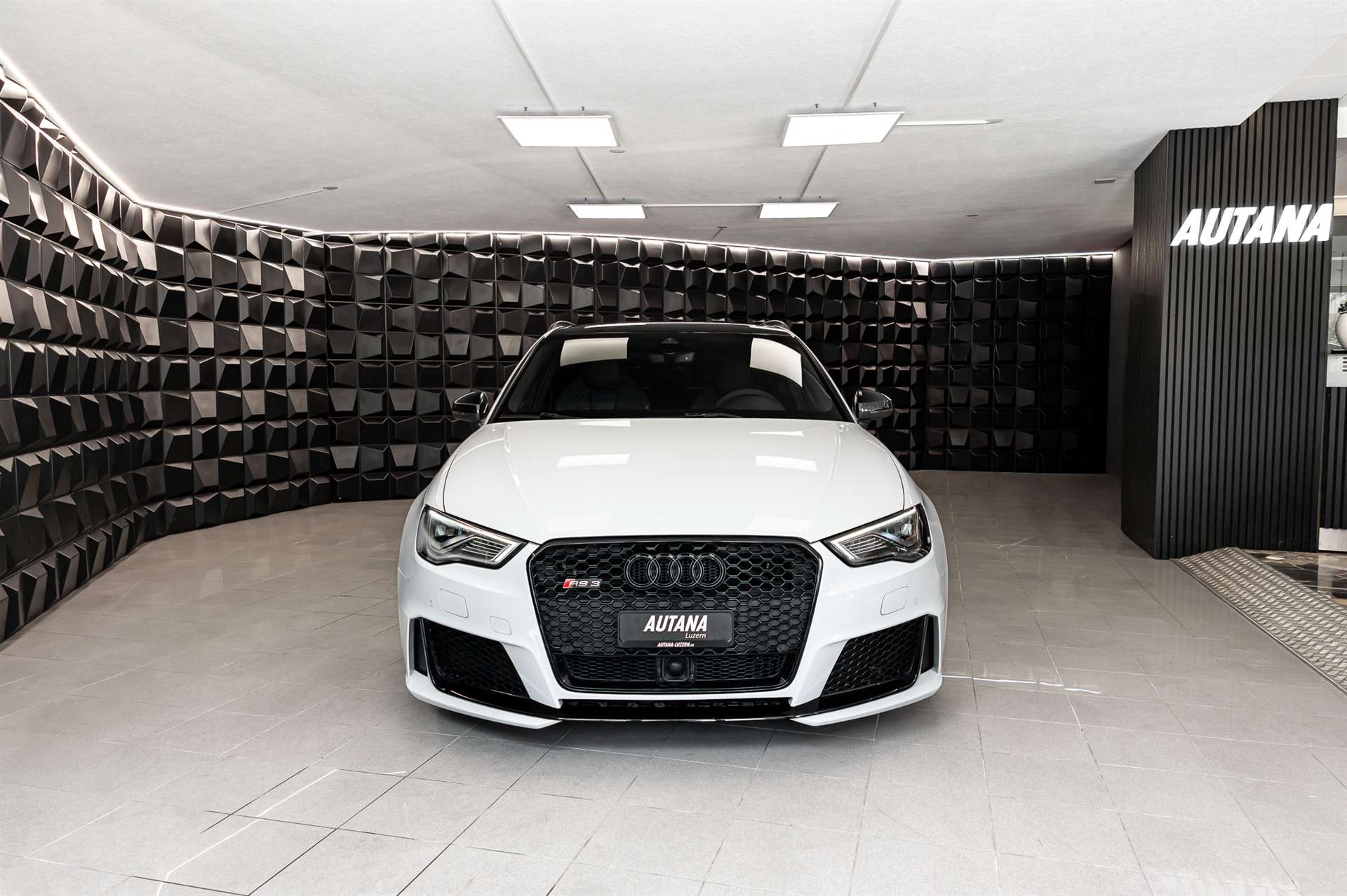 AUDI RS3 2.5 TSI quattro S-tronic *Sportec 420 PS*-image-3