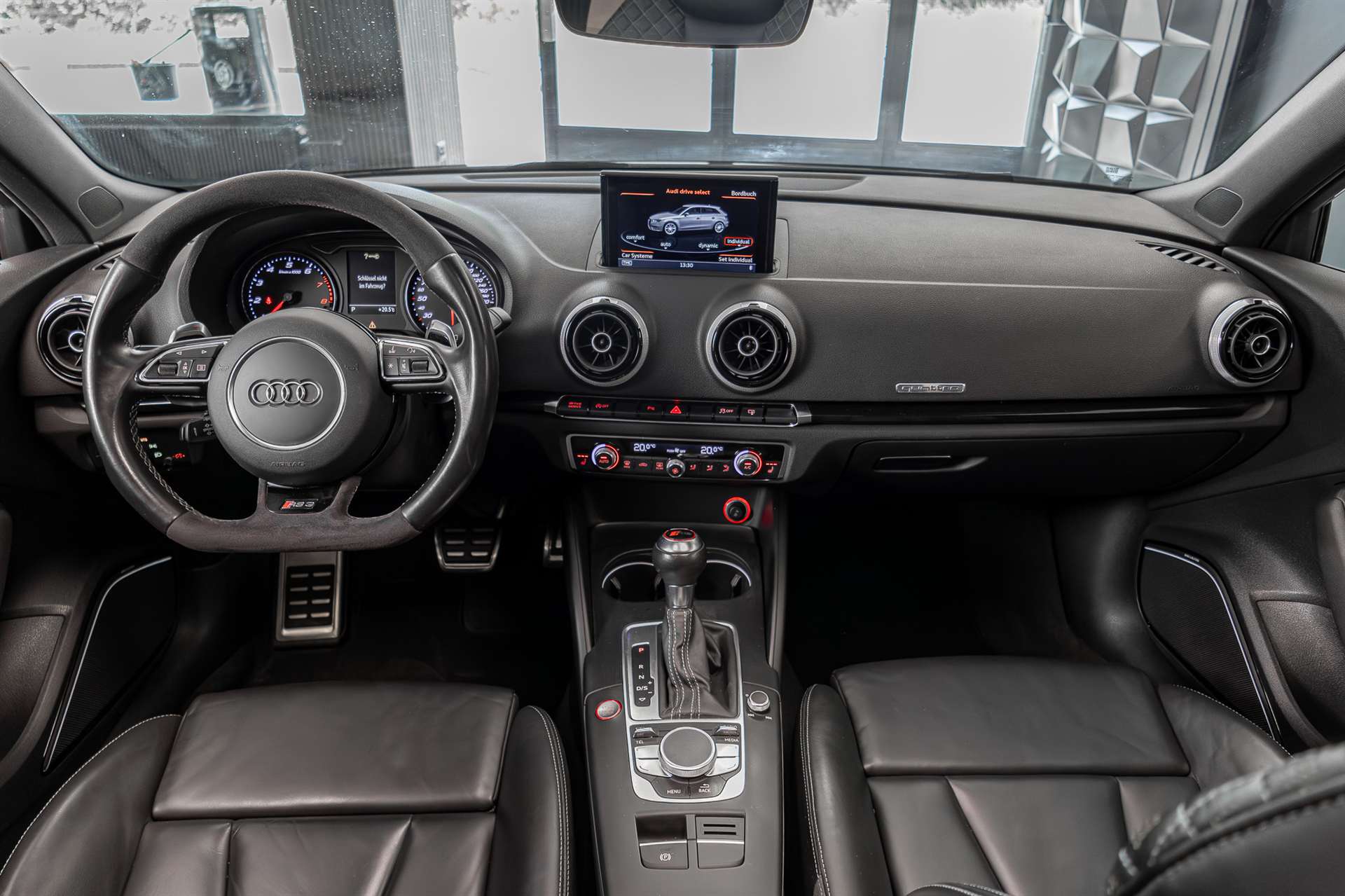 AUDI RS3 2.5 TSI quattro S-tronic *Sportec 420 PS*-image-5