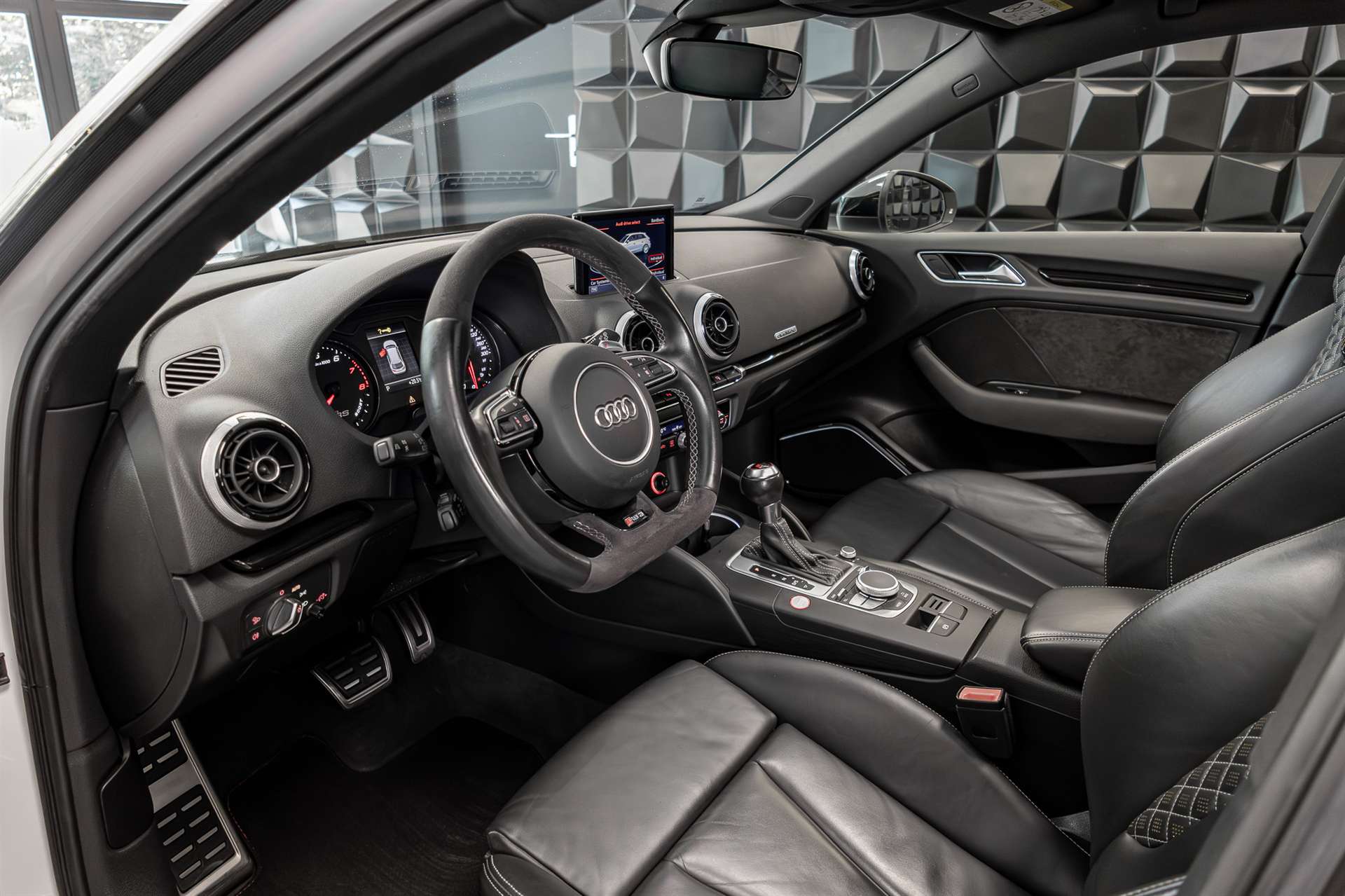AUDI RS3 2.5 TSI quattro S-tronic *Sportec 420 PS*-image-13