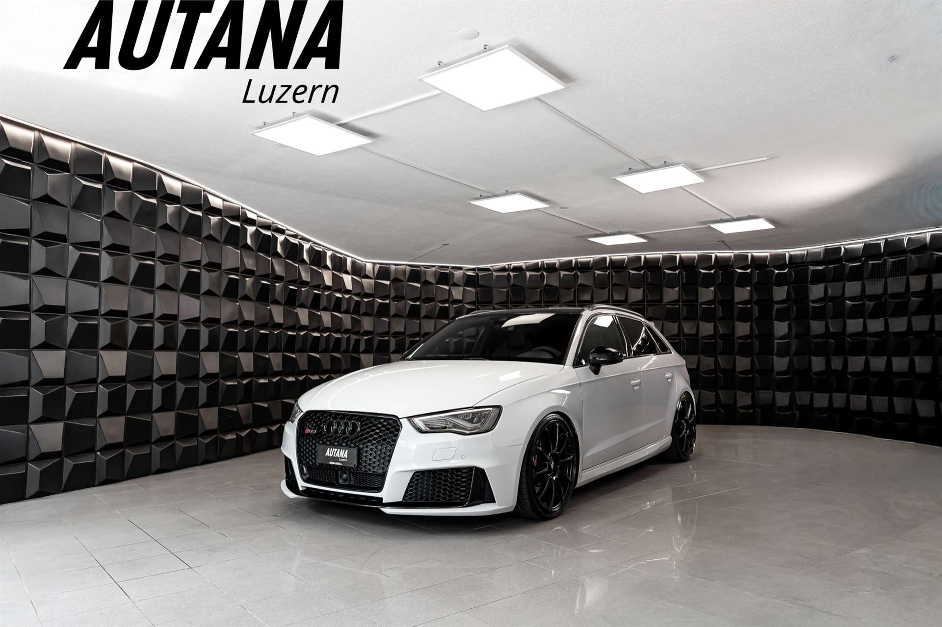 AUDI RS3 2.5 TSI quattro S-tronic *Sportec 420 PS*-image-0