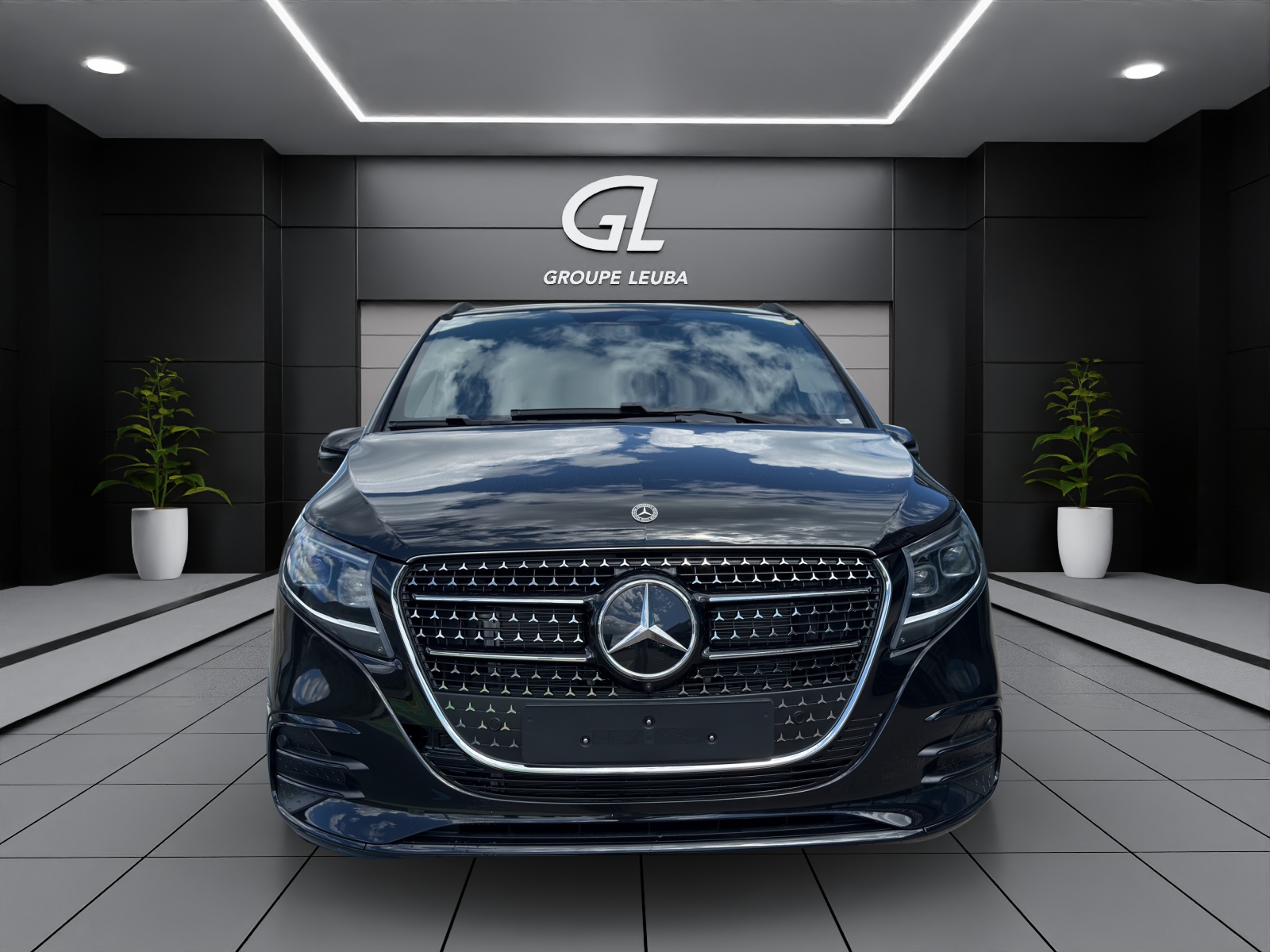MERCEDES-BENZ V 300 d Exclusive lang Swiss Edition 4Matic-image-1