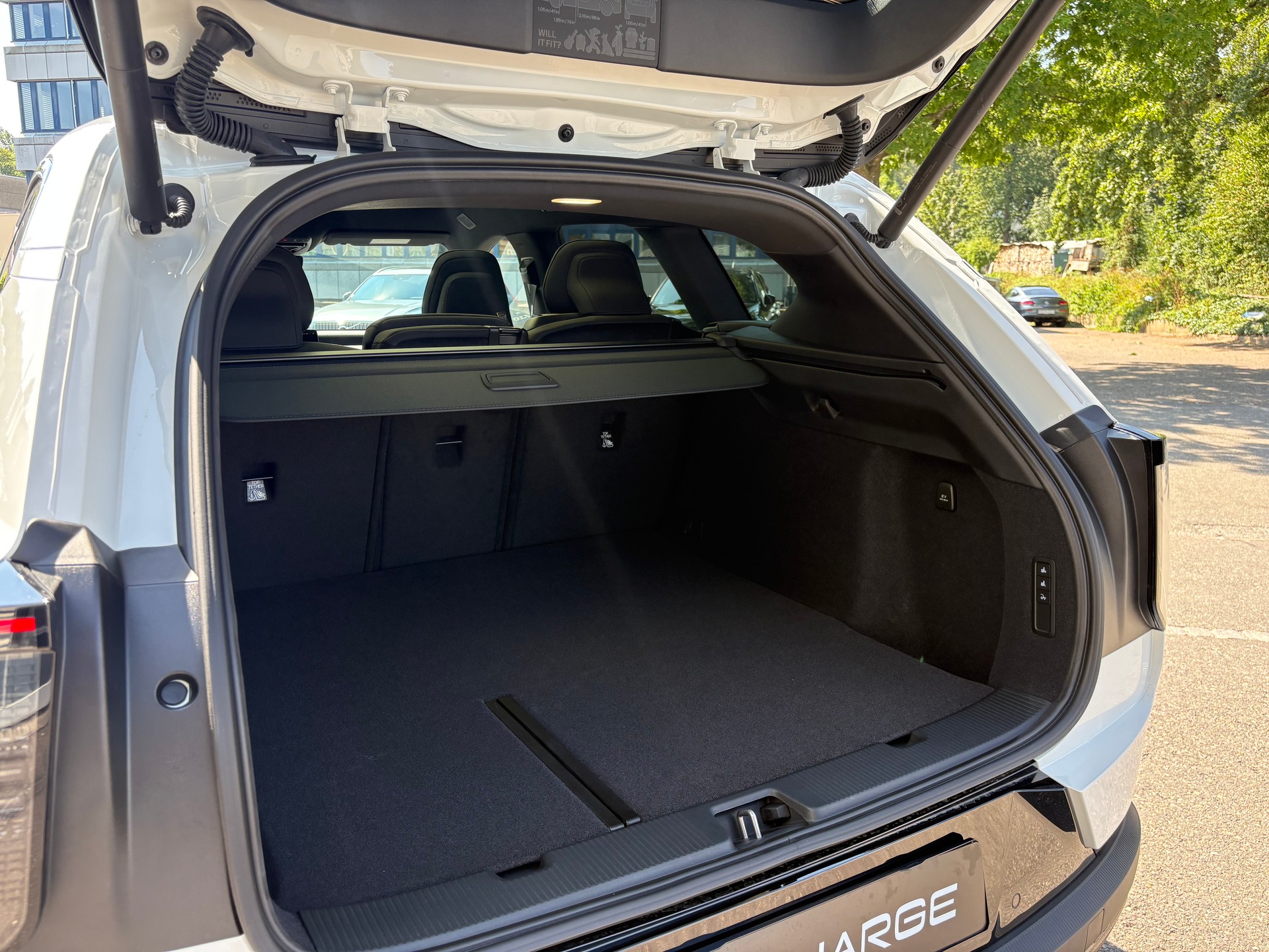 VOLVO EX60 Twin Ultra AWD-image-11