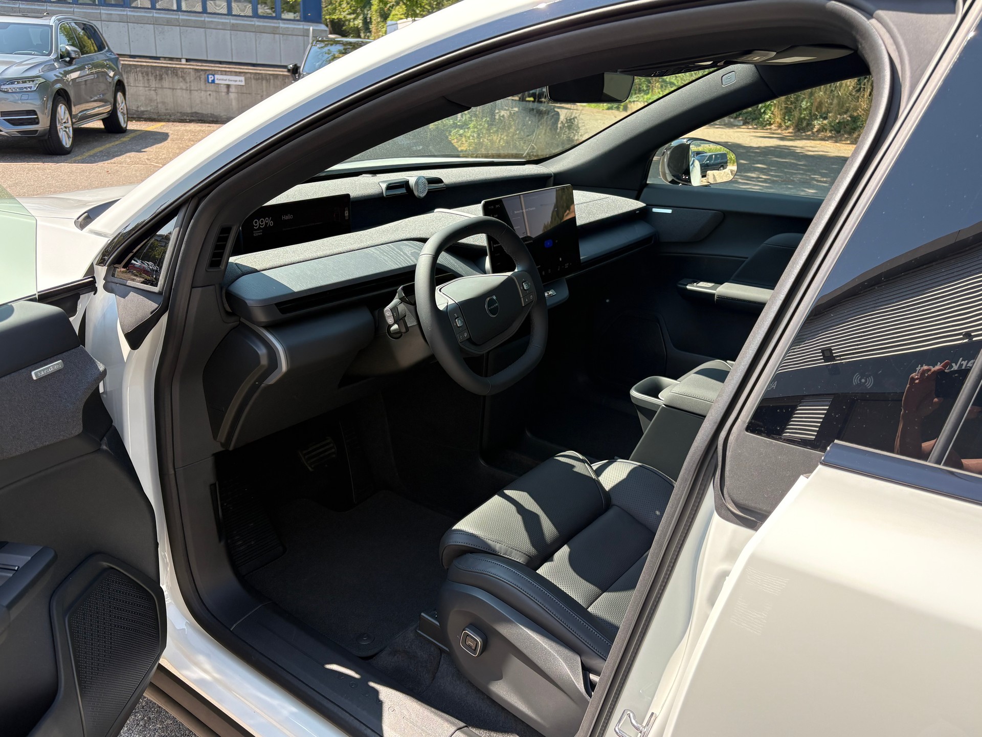VOLVO EX60 Twin Ultra AWD-showroom-element-1