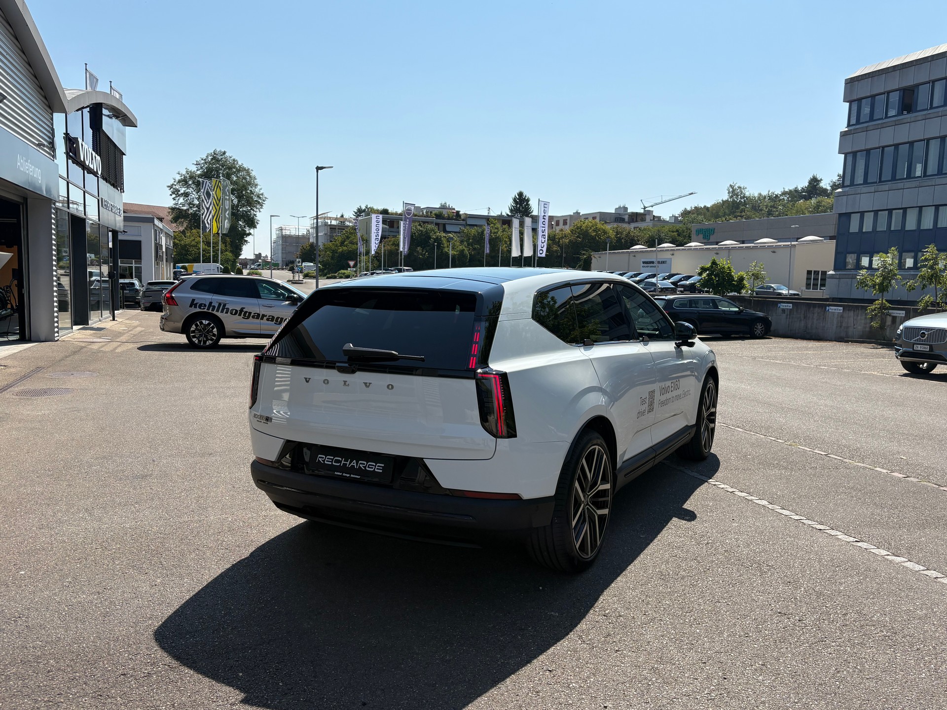 VOLVO EX60 Twin Ultra AWD-image-6