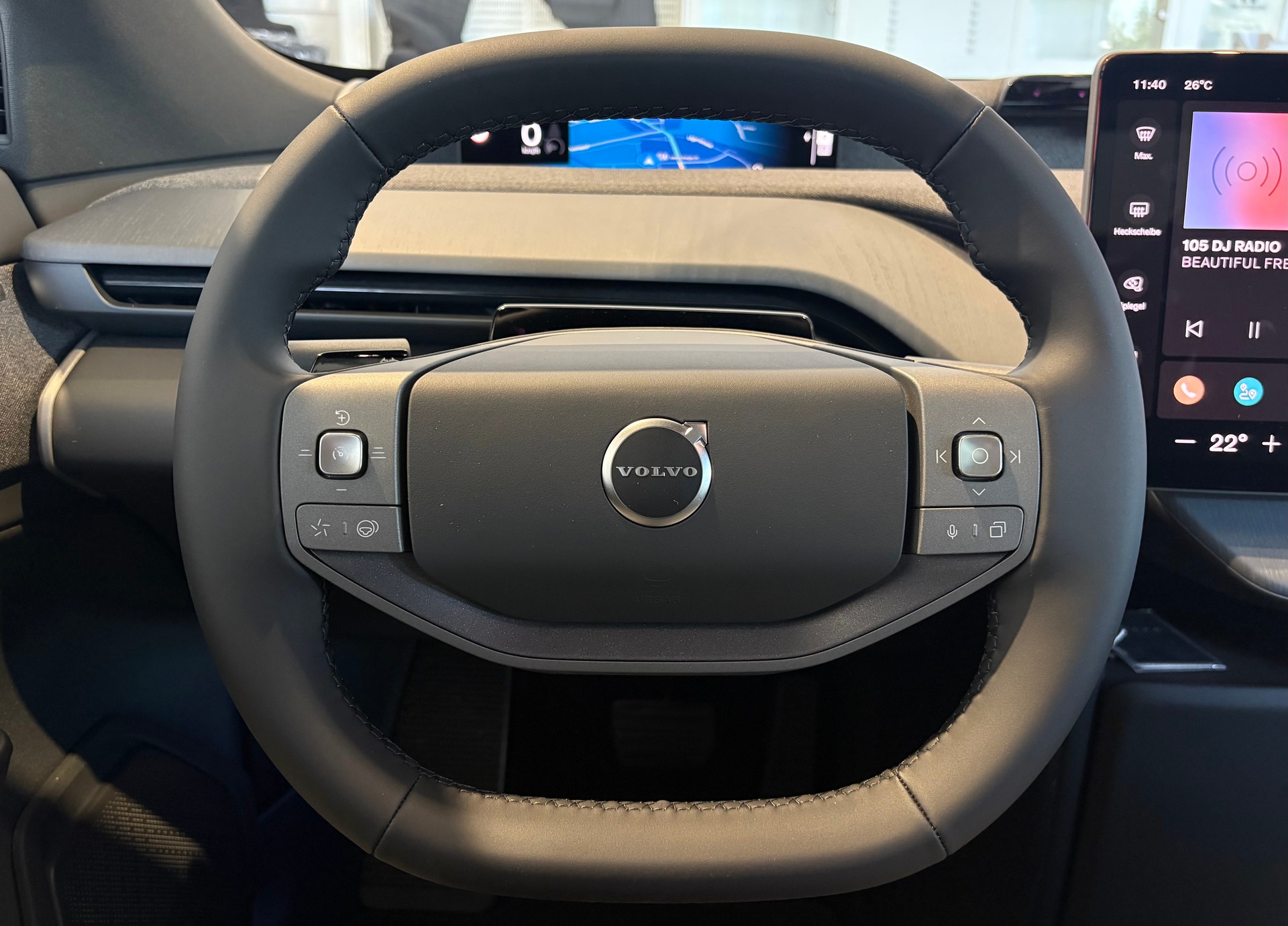 VOLVO EX60 Twin Ultra AWD-image-23