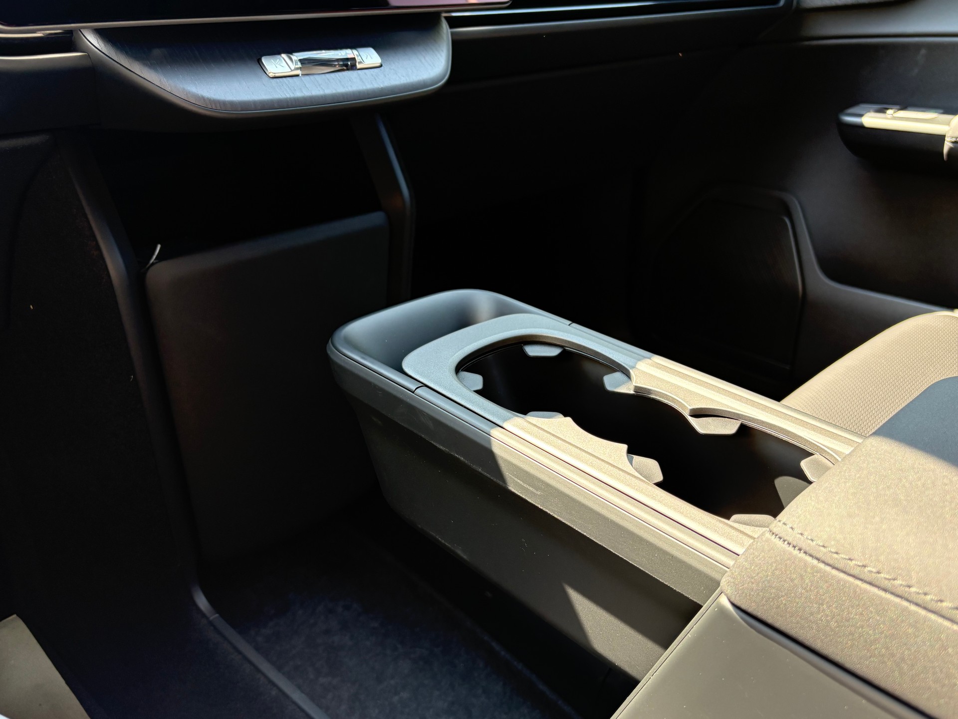 VOLVO EX60 Twin Ultra AWD-image-20