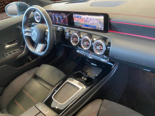 MERCEDES-BENZ CLA 220 4Matic 8G-DCT-image-14
