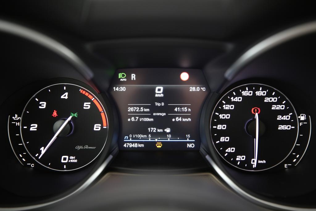 ALFA ROMEO Stelvio 2.2 D Q4 210 6C Villa d'este-image-15