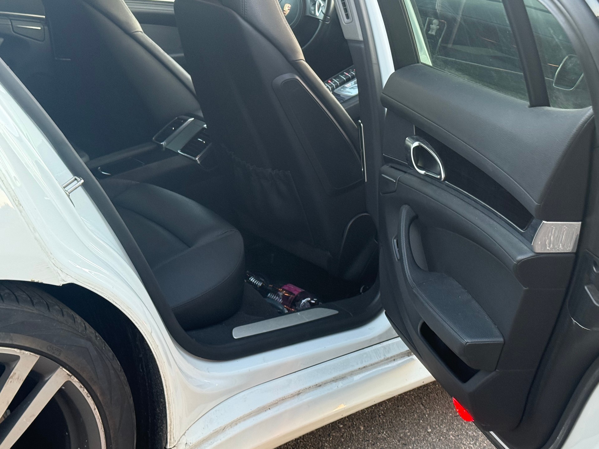 PORSCHE Panamera 3.0 Diesel Tiptronic-image-6
