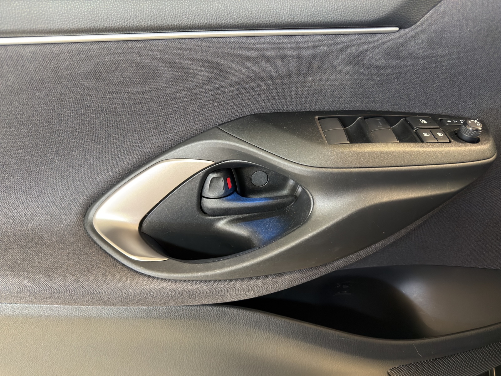 MAZDA 2 Hybrid Select-image-8