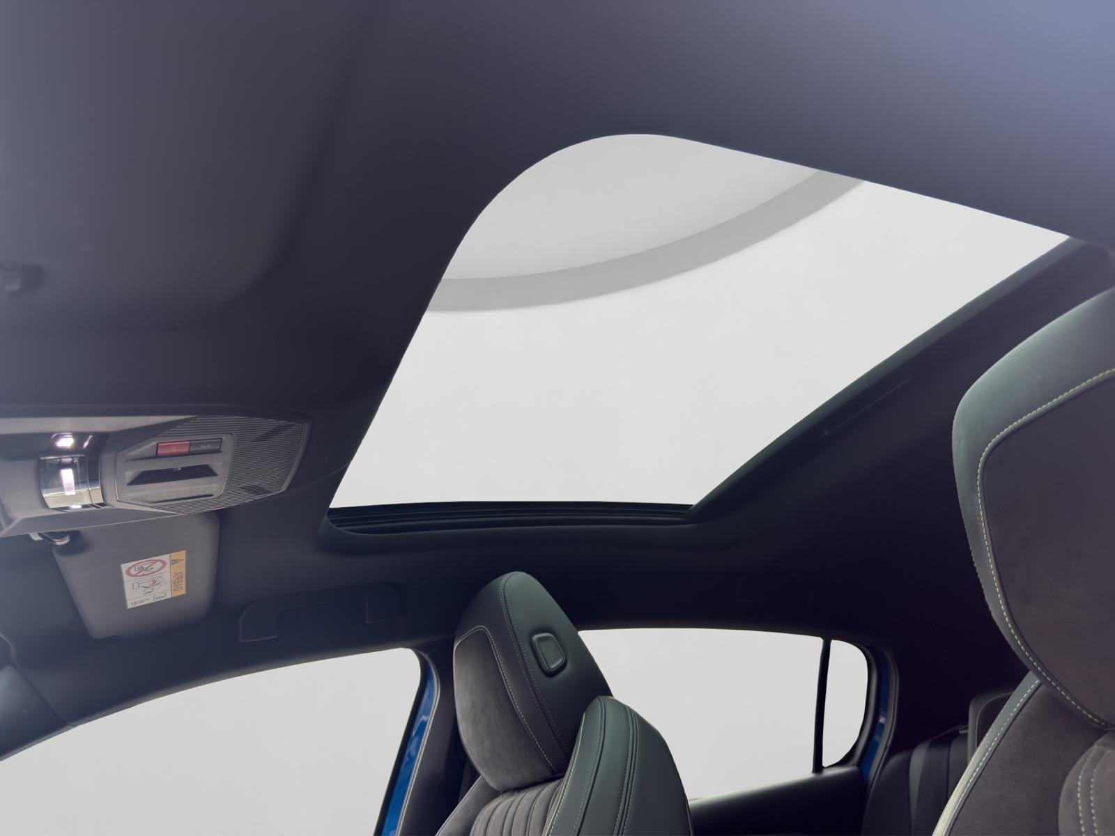 PEUGEOT 308 1.6 PHEV 225 GT Pack-image-13