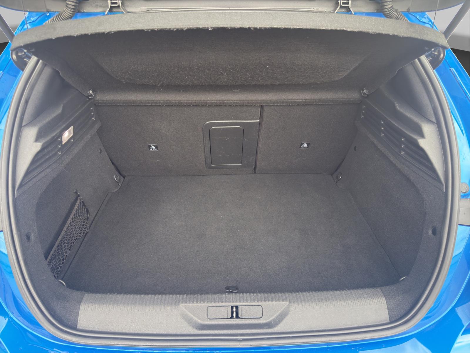 PEUGEOT 308 1.6 PHEV 225 GT Pack-image-15
