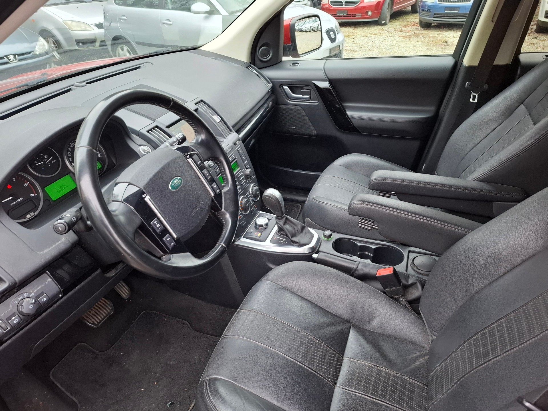 LAND ROVER Freelander 2.2 SD4 S Automatic-image-10