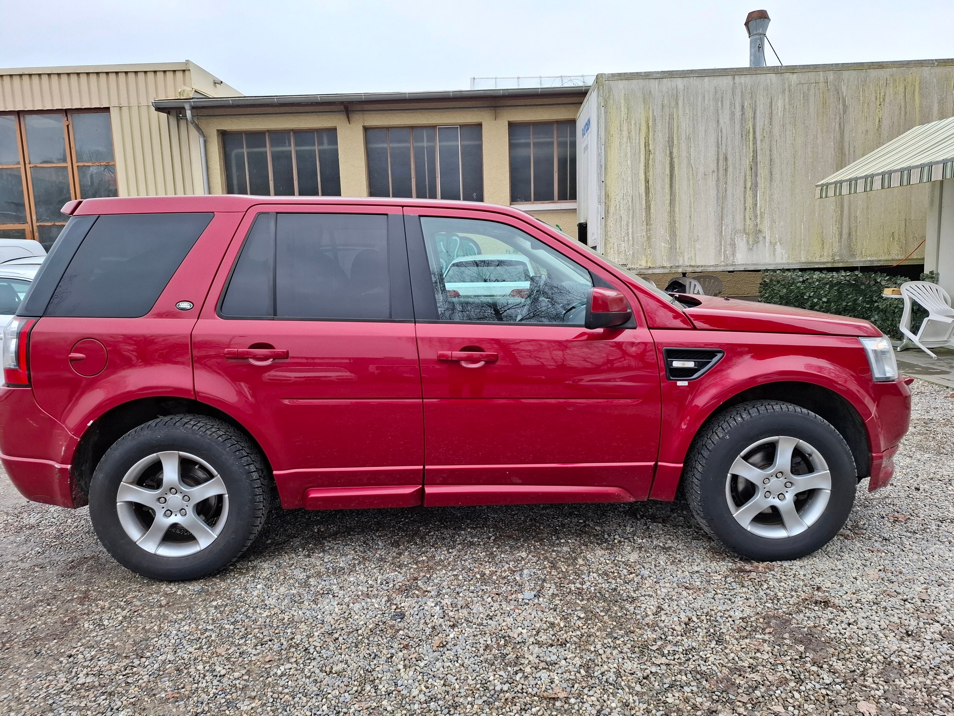 LAND ROVER Freelander 2.2 SD4 S Automatic-image-3