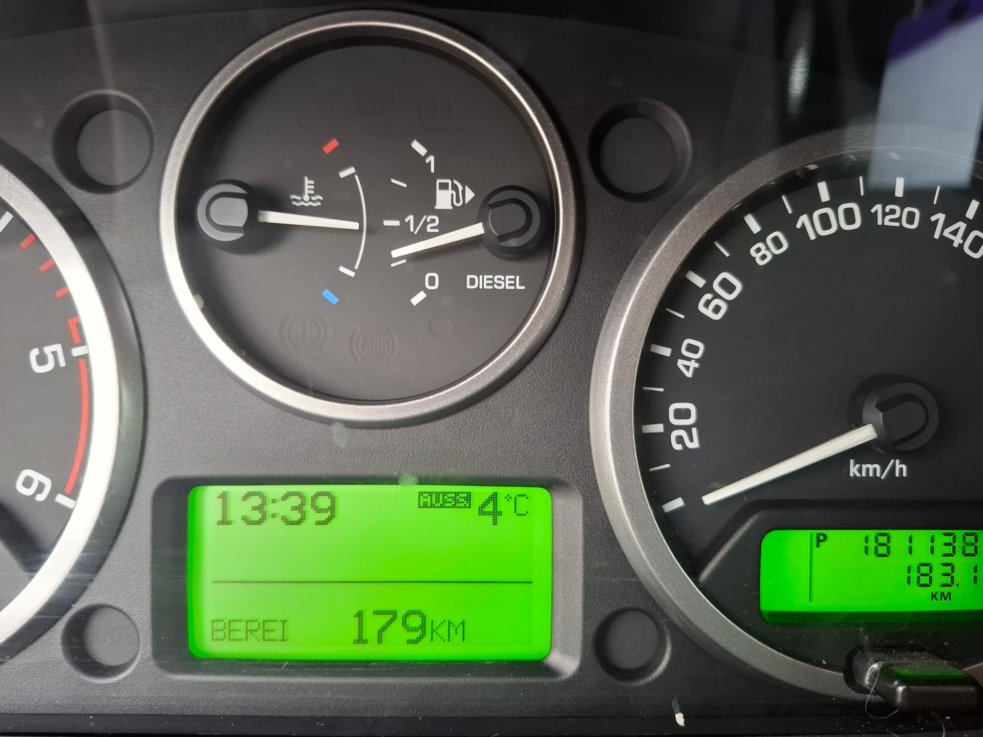 LAND ROVER Freelander 2.2 SD4 S Automatic-image-13
