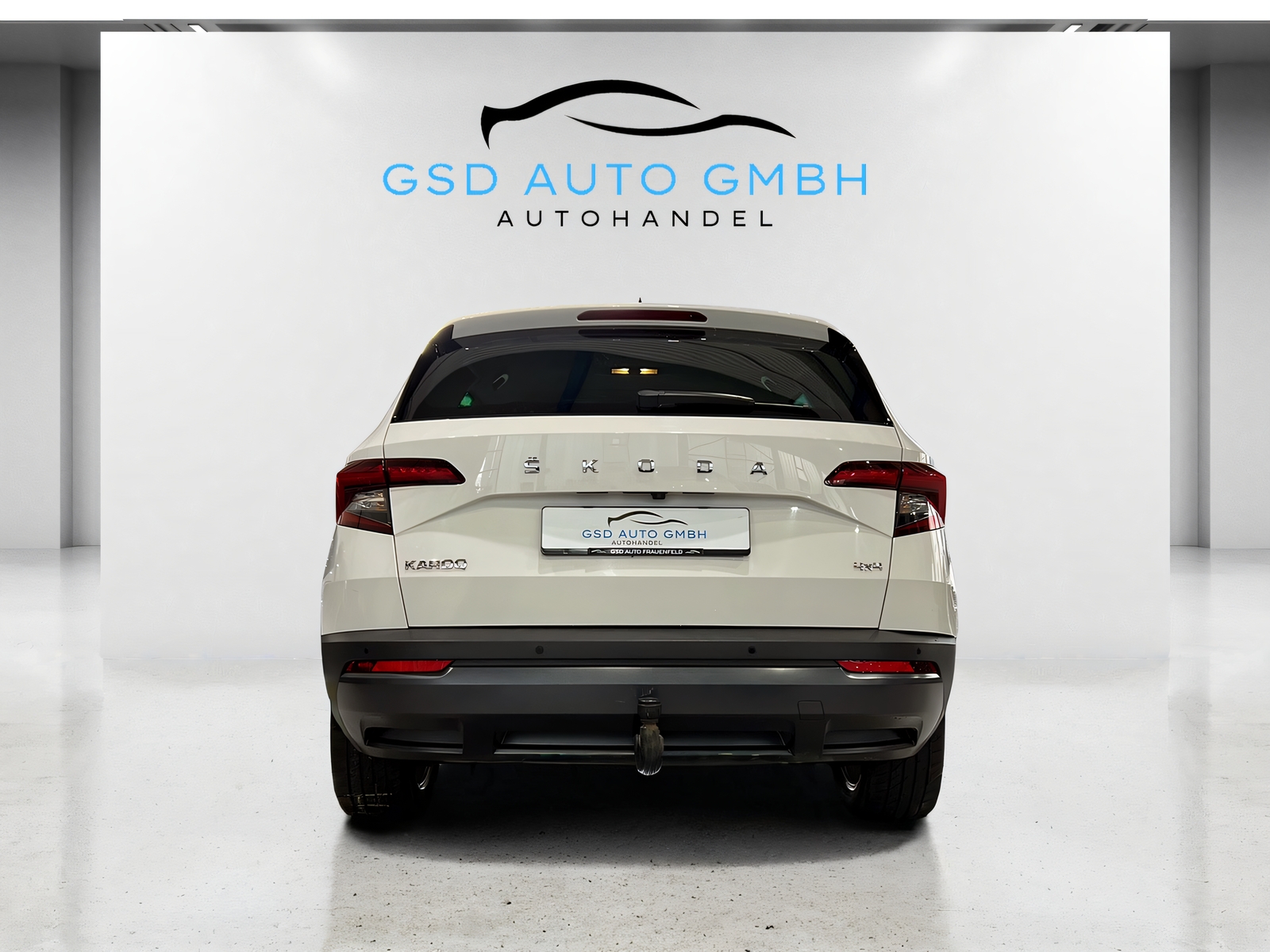 SKODA Karoq 2.0 TDI Drive 4x4 DSG**AHK,Rückfahrtkamera,Tempomat ACC,CH Auslieferung,Frisch ab MFK**-image-3