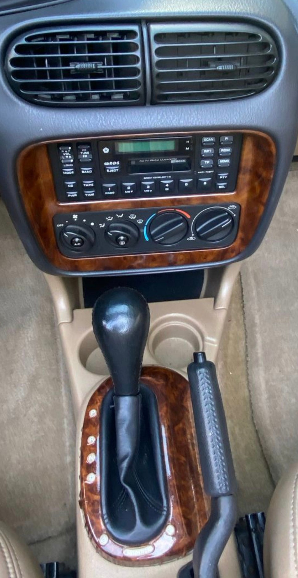 CHRYSLER Stratus 2.5 V6 LX Cabrio-image-9