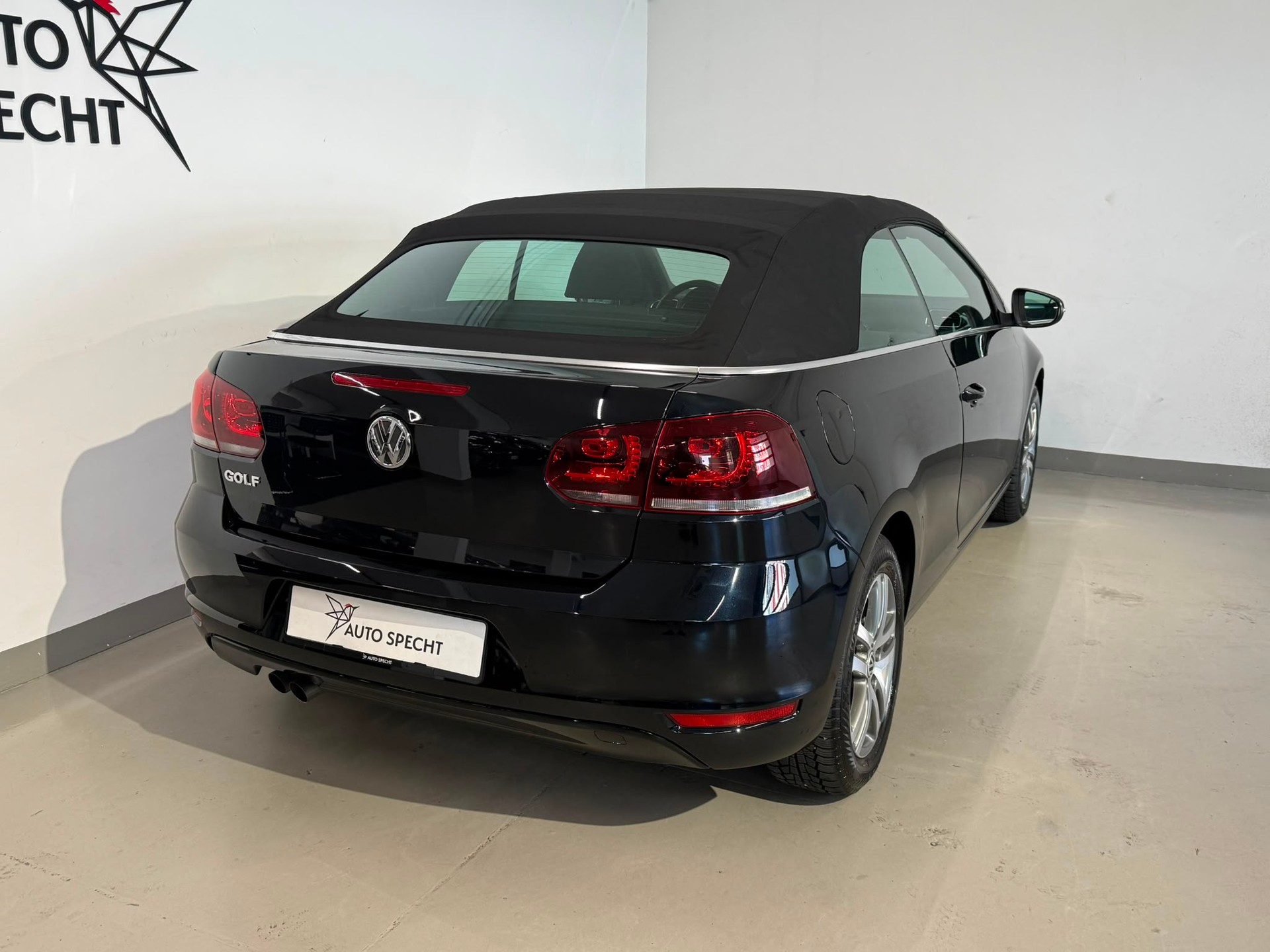VW Golf Cabrio 1.4 TSI DSG-image-6