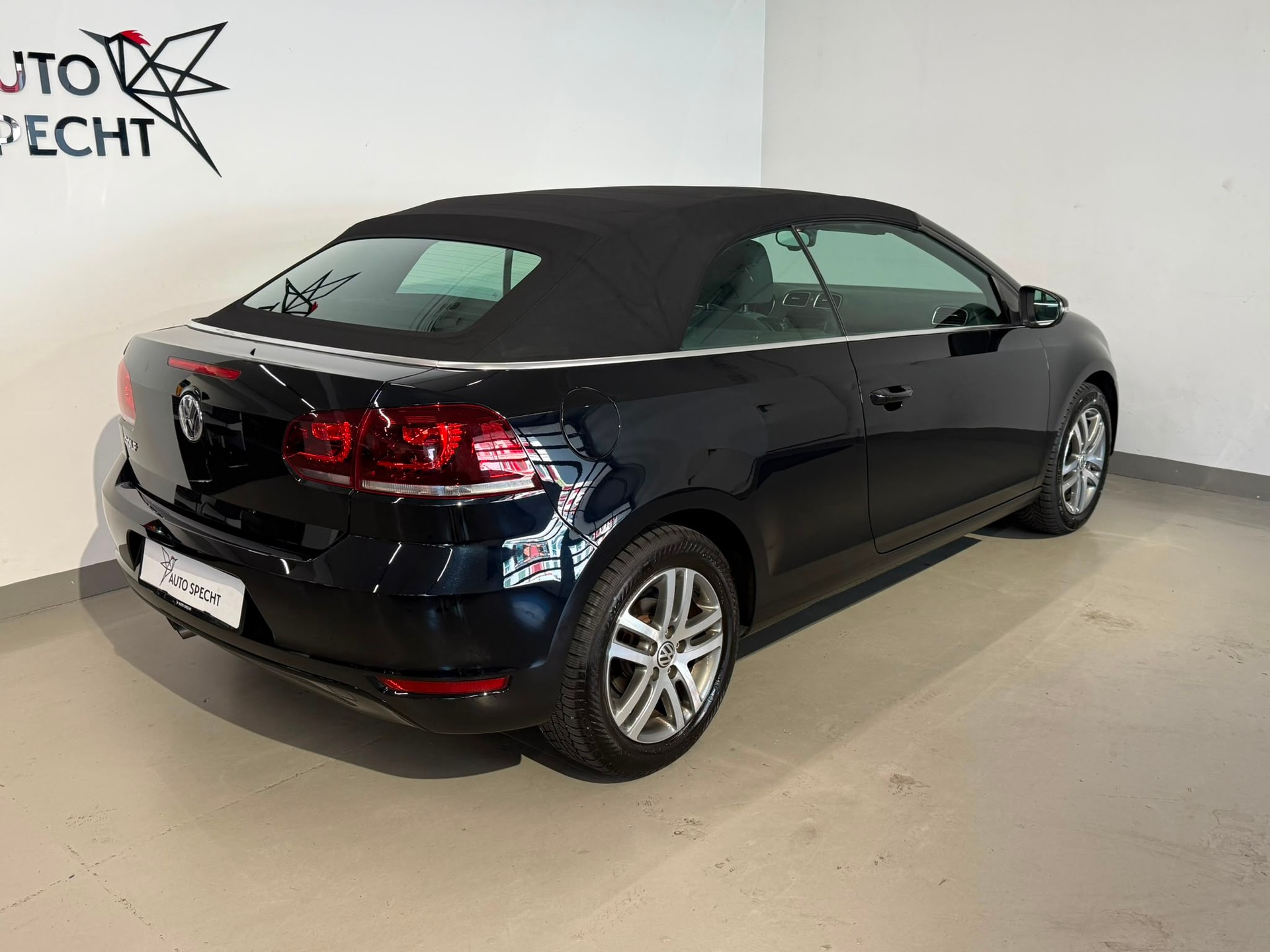 VW Golf Cabrio 1.4 TSI DSG-image-4