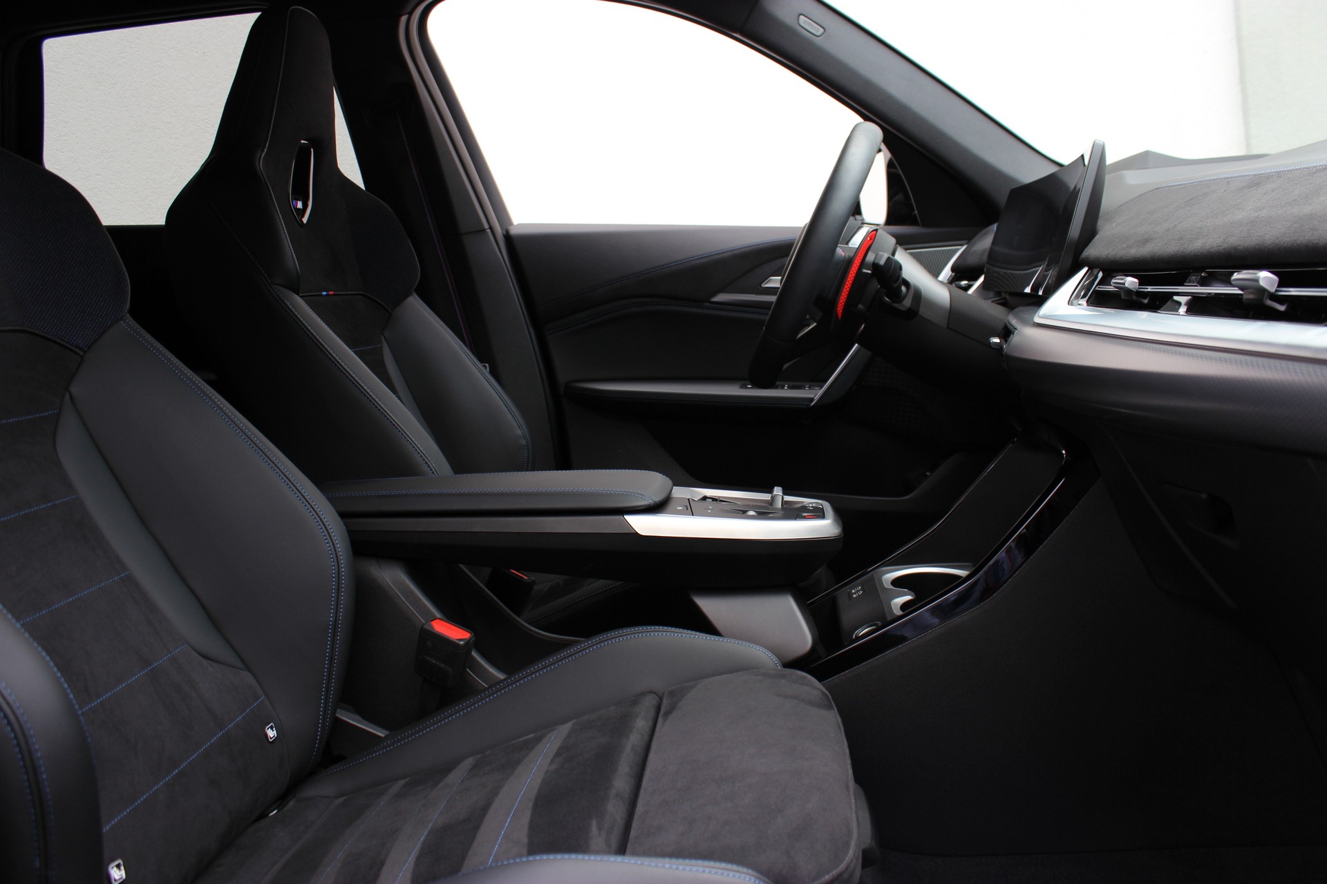 BMW X1 xDrive M35i-image-1