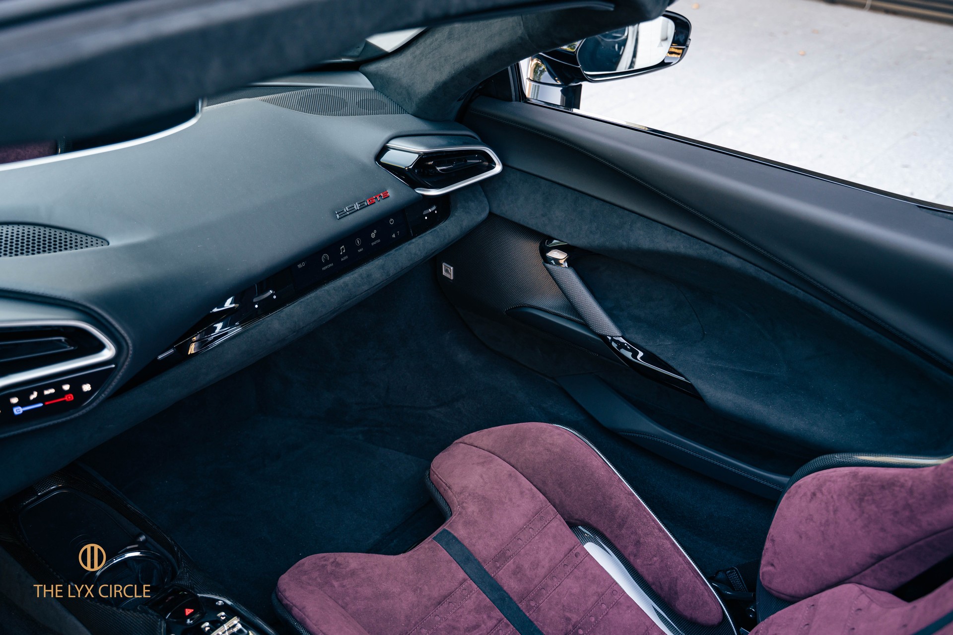 FERRARI 296 GTS-image-12