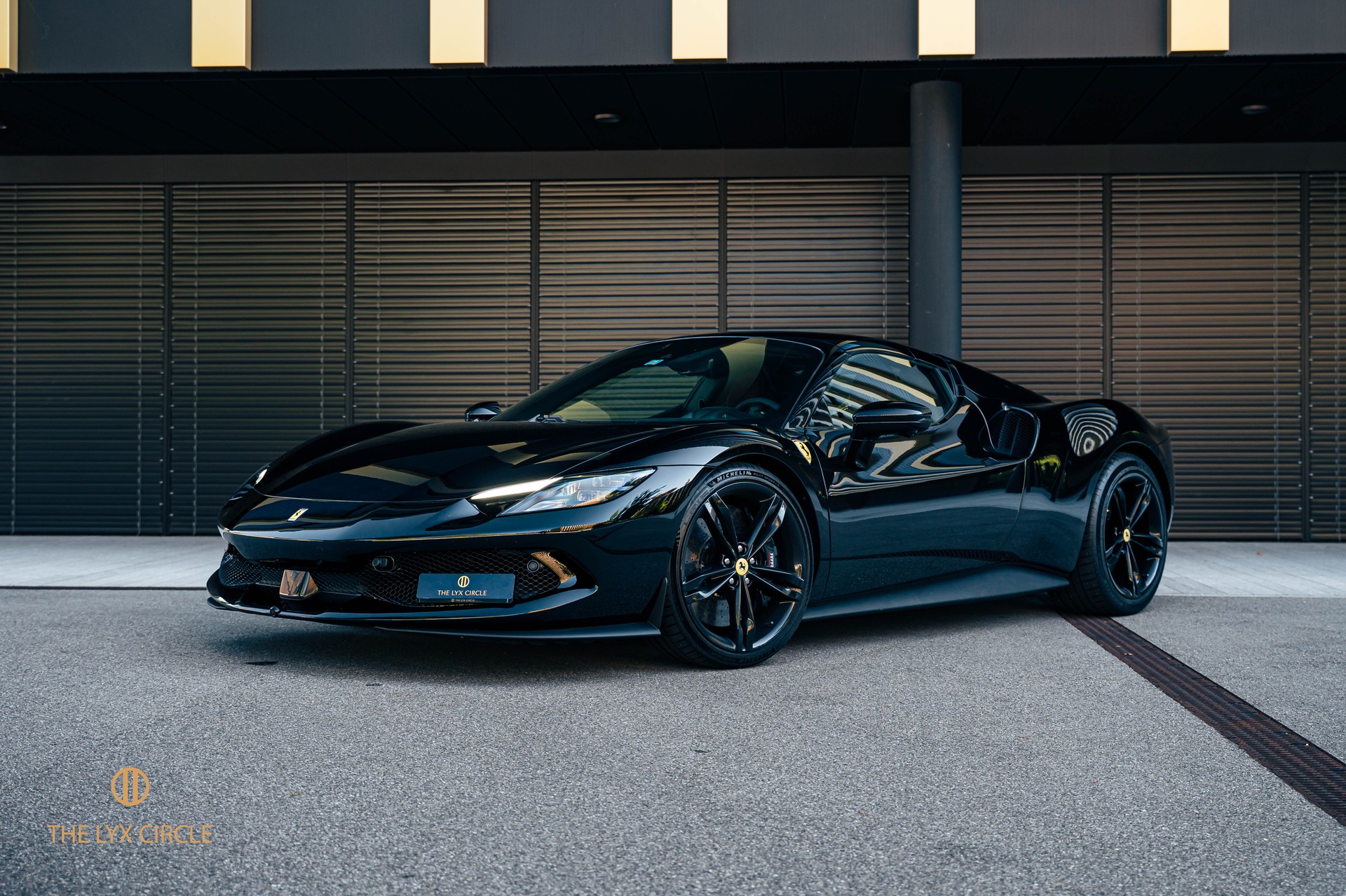 FERRARI 296 GTS-image-1