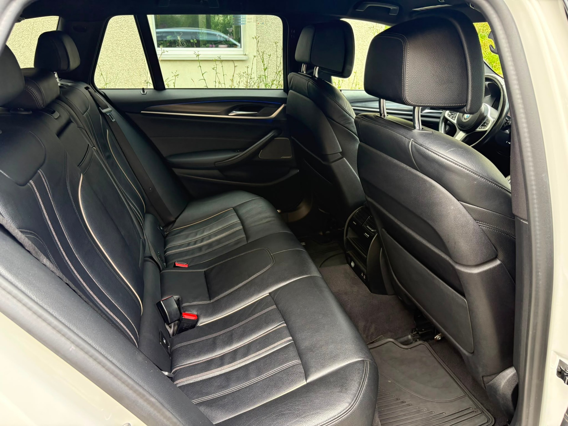 BMW 520d xDrive 48V Tour M Sport | Frisch ab MFK-image-5