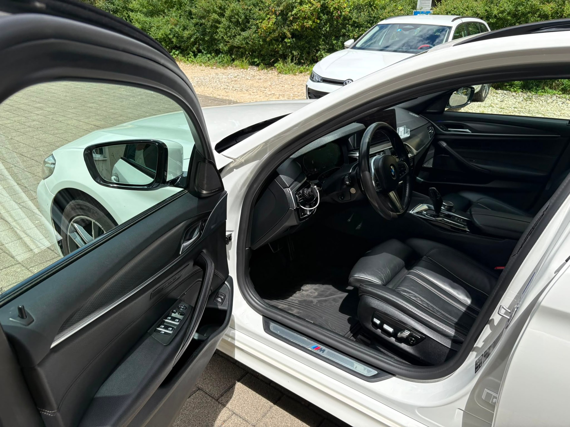 BMW 520d xDrive 48V Tour M Sport | Frisch ab MFK-image-7