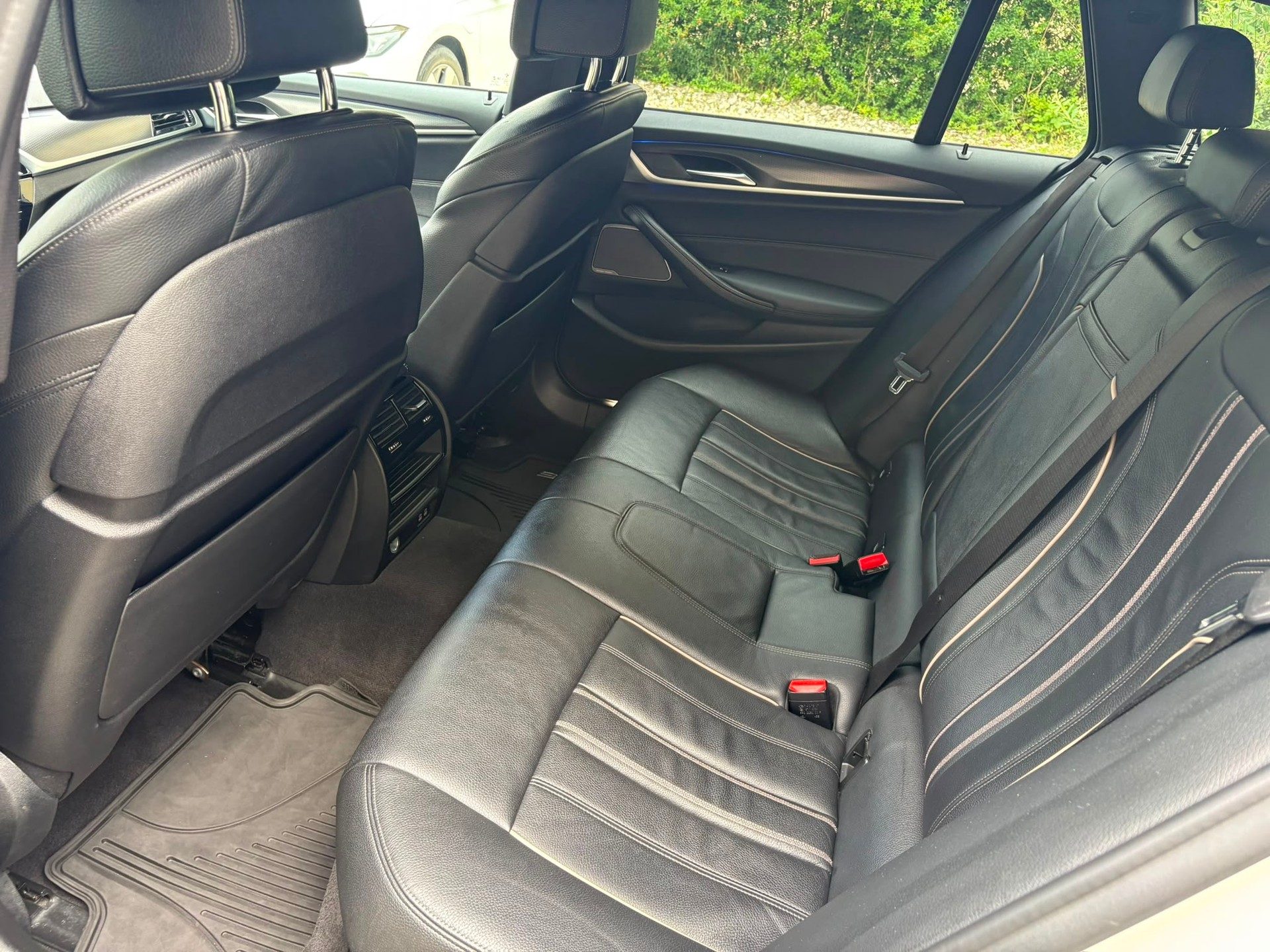 BMW 520d xDrive 48V Tour M Sport | Frisch ab MFK-image-8
